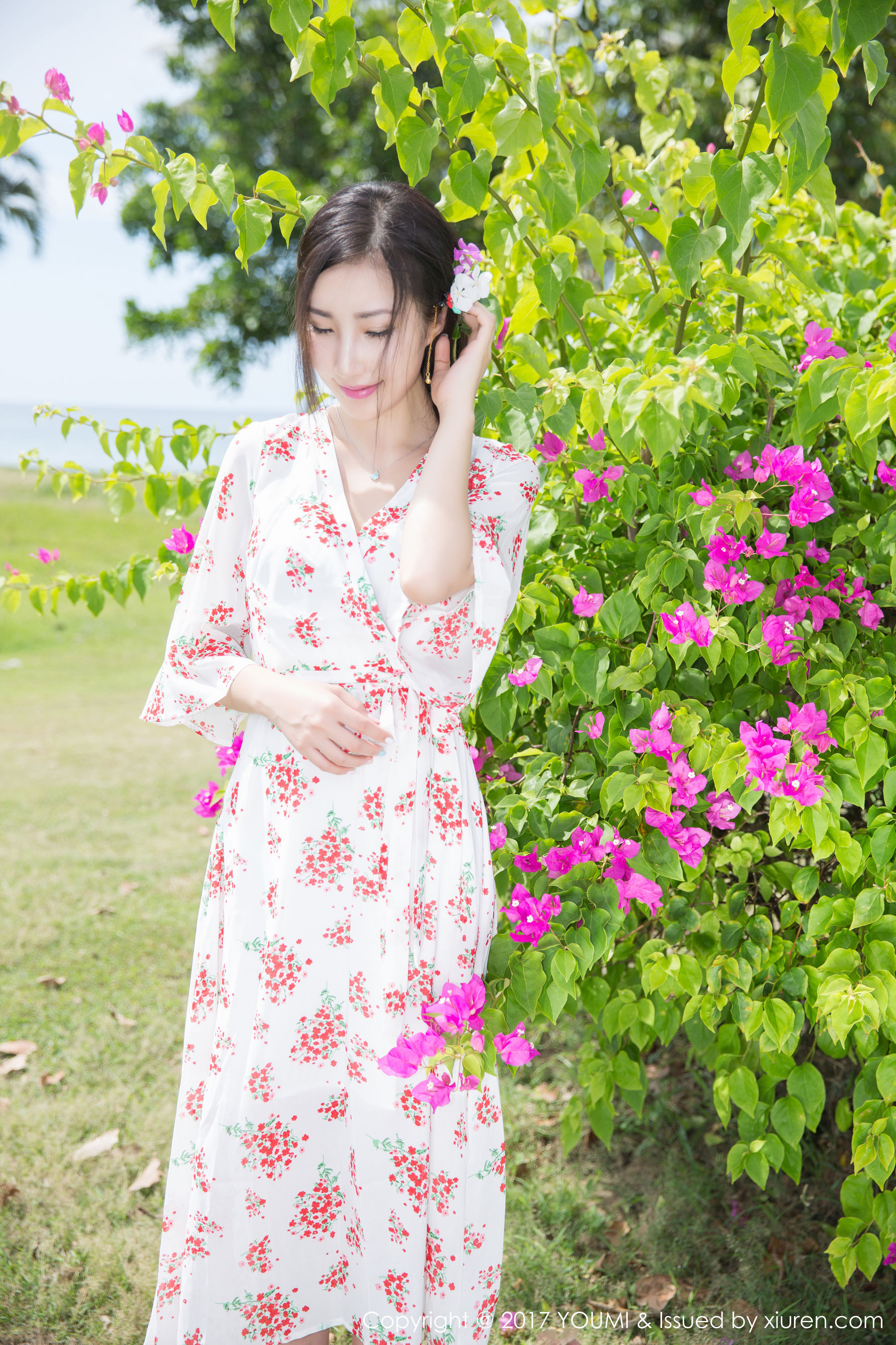 Yumi-尤美《伫立在海边的唯美仙子》 [尤蜜荟YouMi] Vol.030