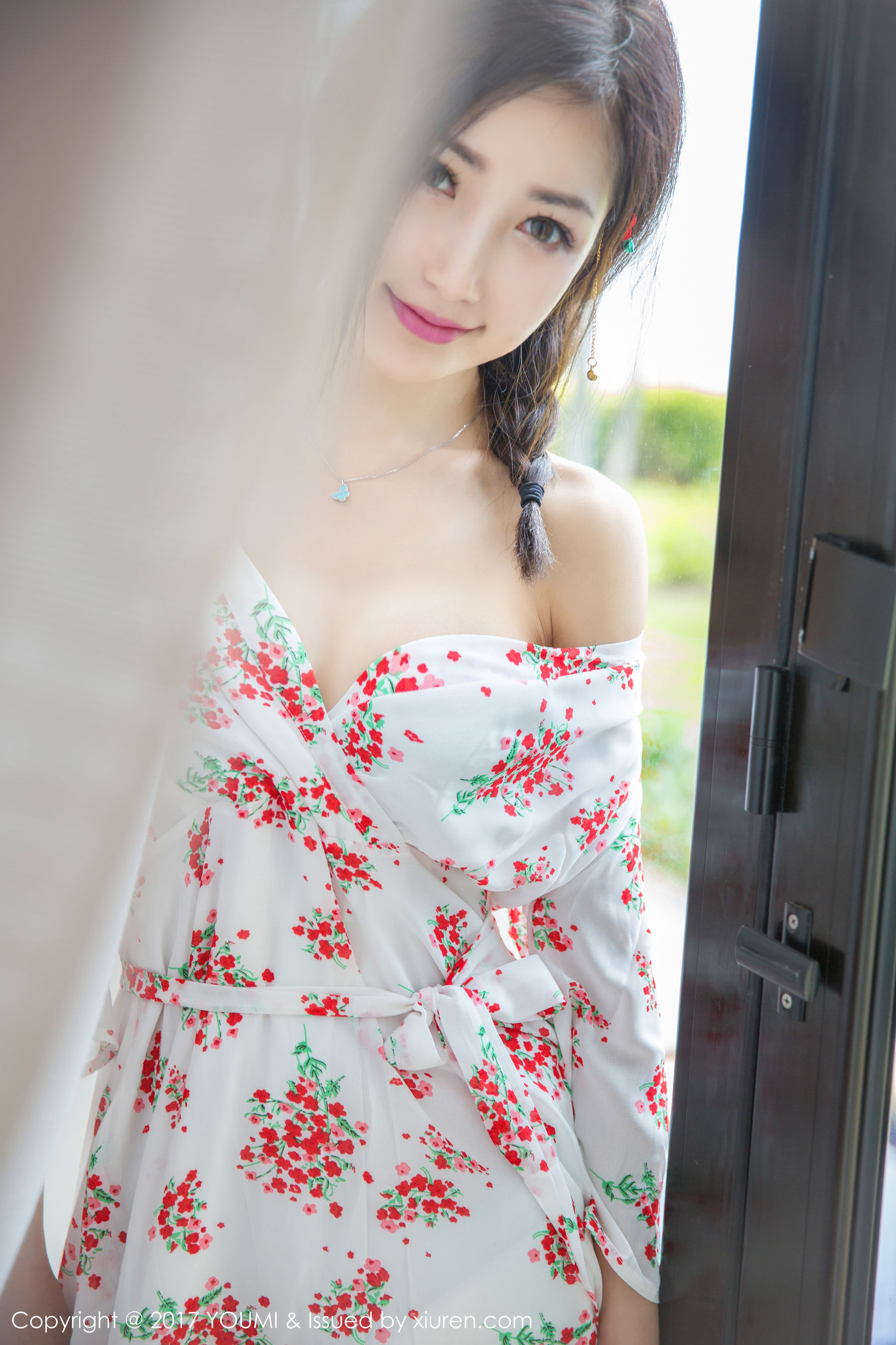 Yumi-尤美《伫立在海边的唯美仙子》 [尤蜜荟YouMi] Vol.030