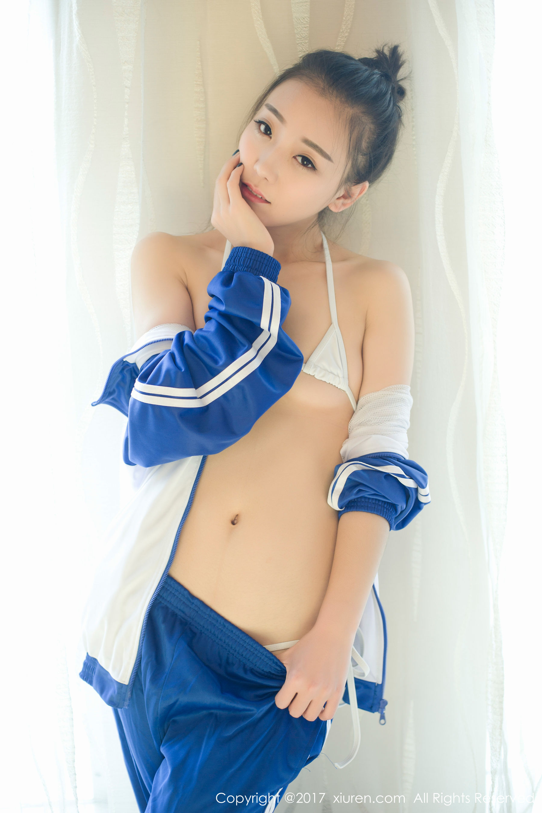 模特陈梦《茉莉花般清新透彻的少女诱惑》 [秀人网XIUREN] No.690