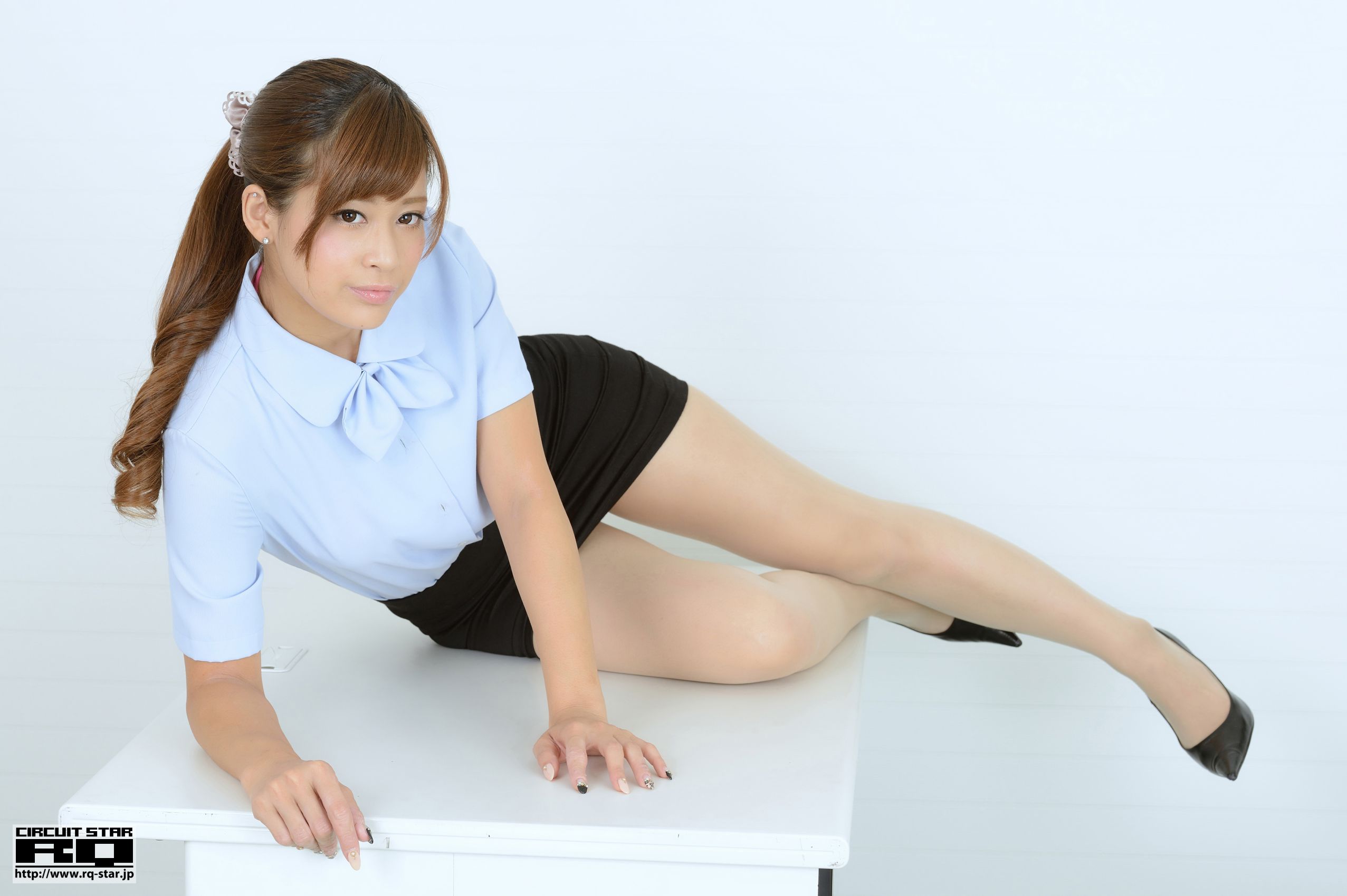 [RQ-STAR] NO.00856 河瀬杏美 Office Lady 办公室女郎 写真集