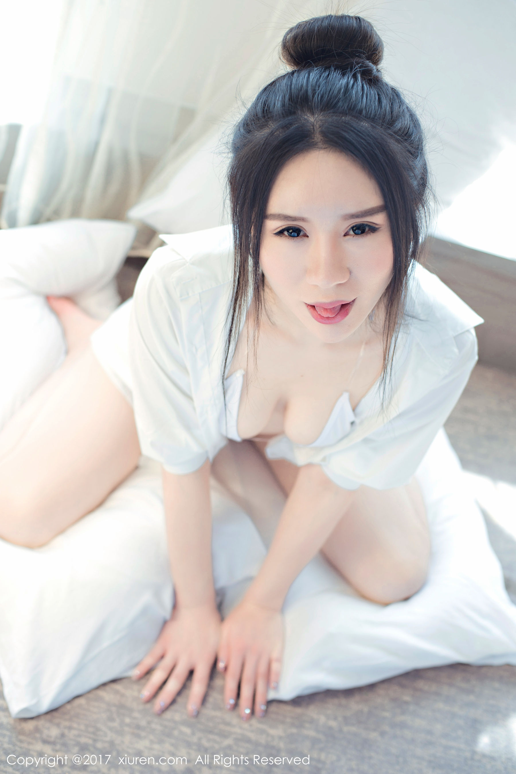 欧阳若依《白色比基尼和大尺度蕾丝女仆死库水》 [秀人网XIUREN] No.715