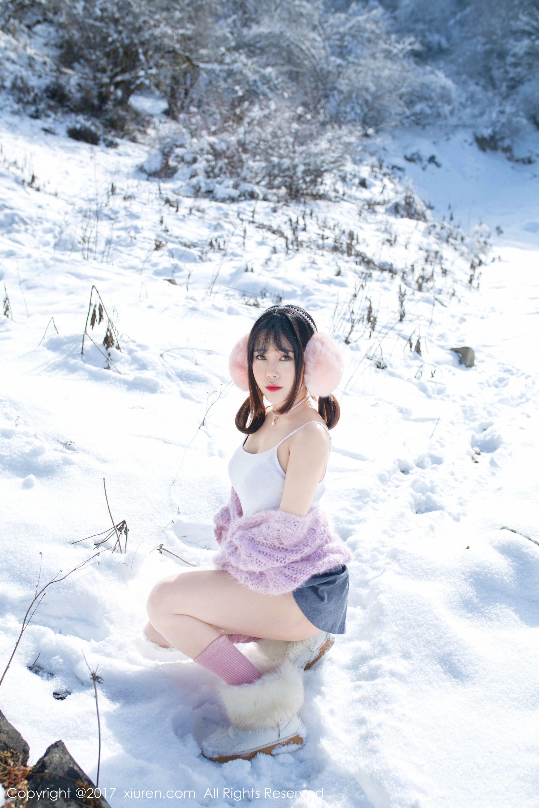 兜豆靓Youlina《冬天雪地人体摄影》 [秀人网XIUREN] No.720
