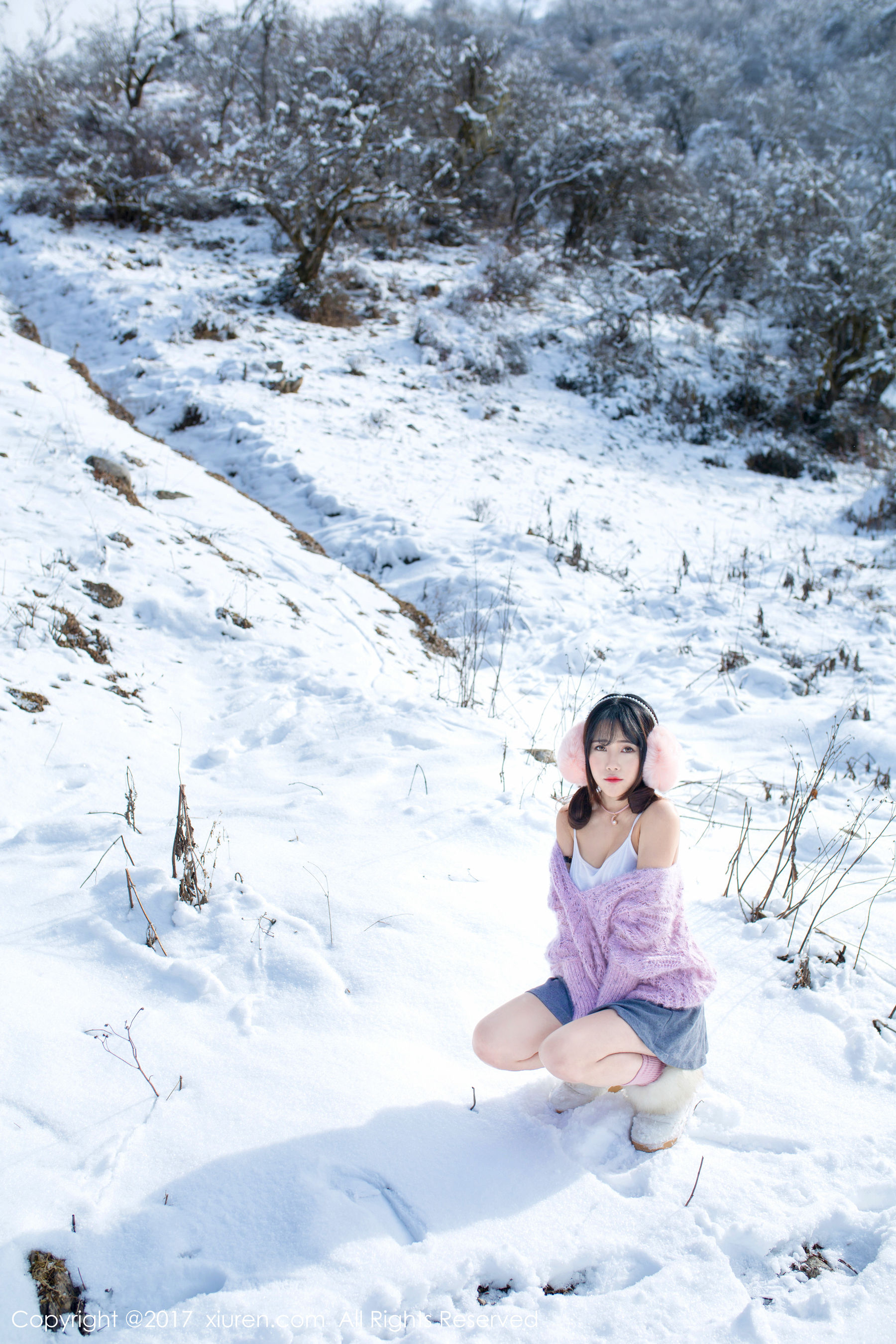 兜豆靓Youlina《冬天雪地人体摄影》 [秀人网XIUREN] No.720