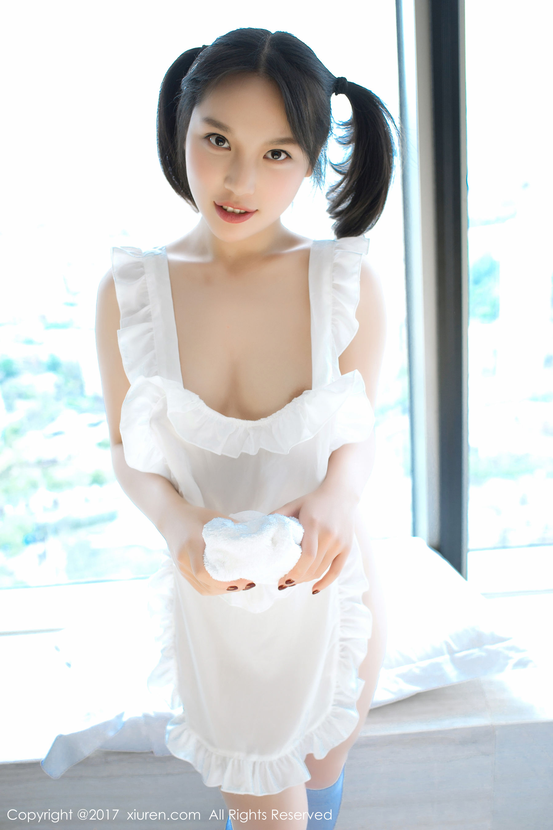 小纯子《日系童颜巨乳小美女》 [秀人网XIUREN] No.741