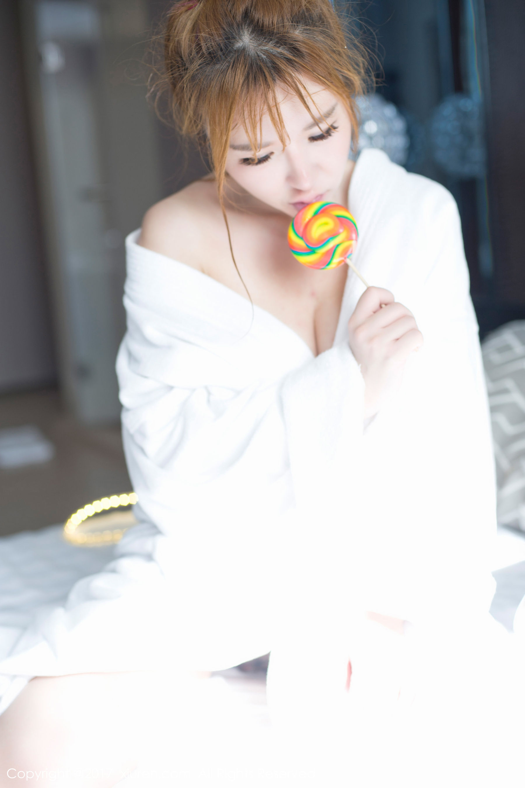 小公举Amy《浑圆白皙美女圆乳细腰模特》 [秀人网XIUREN] No.778