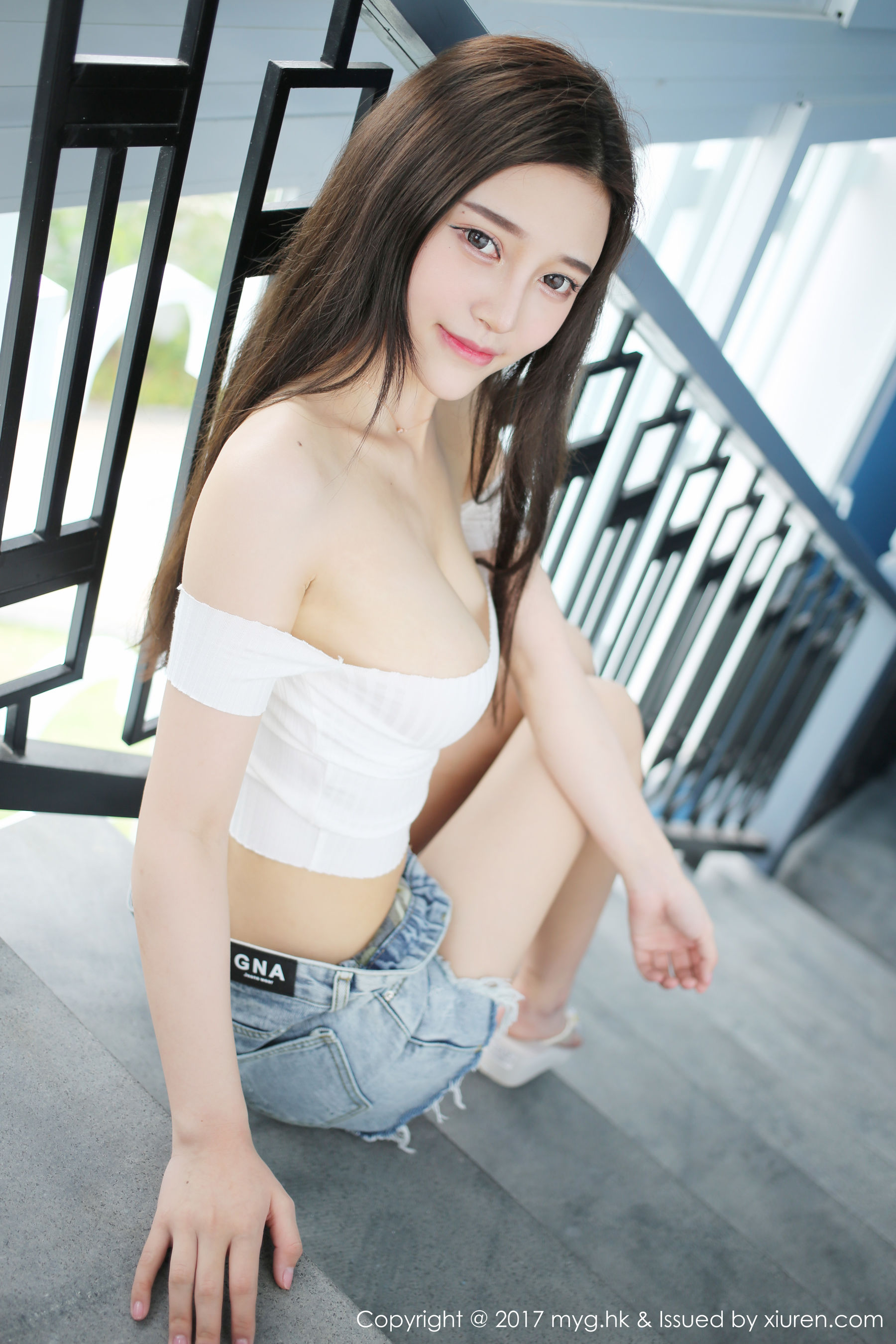 唐琪儿il《透视蕾丝内衣与泳衣湿身》 [美媛馆MyGirl] VOL.258