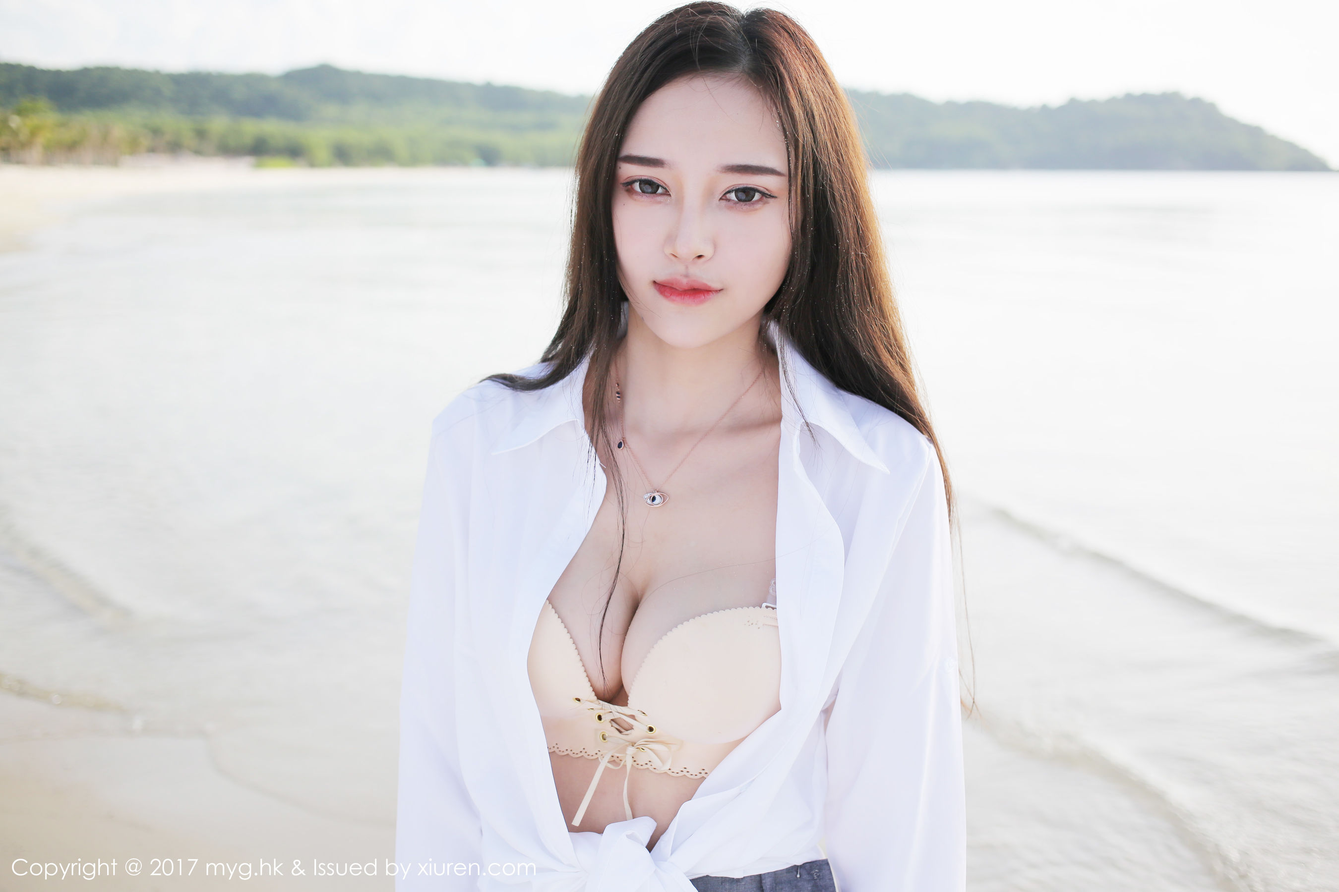 唐琪儿il《海边白衬衫+短裙系列》 [美媛馆MyGirl] VOL.259
