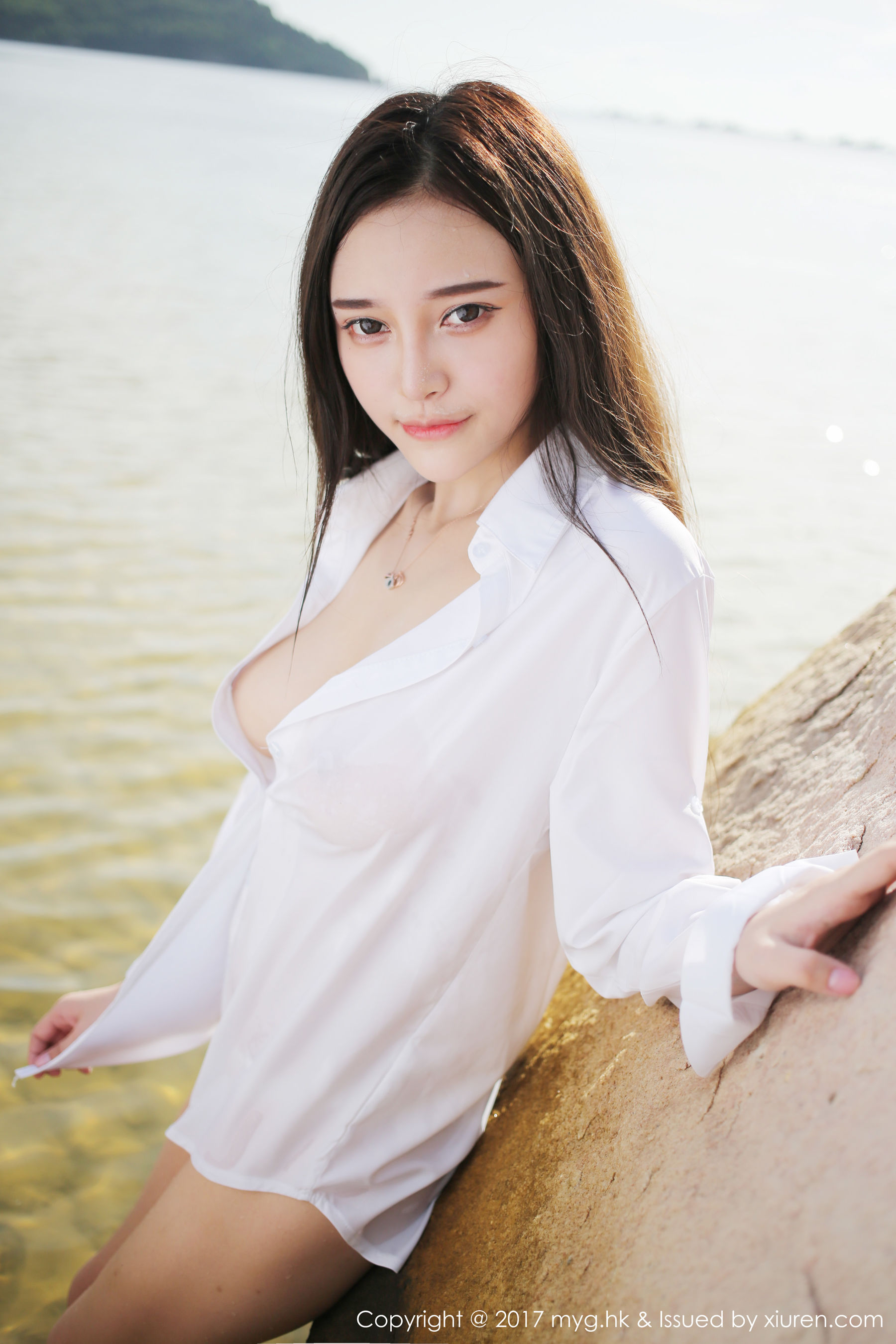 唐琪儿il《海边白衬衫+短裙系列》 [美媛馆MyGirl] VOL.259