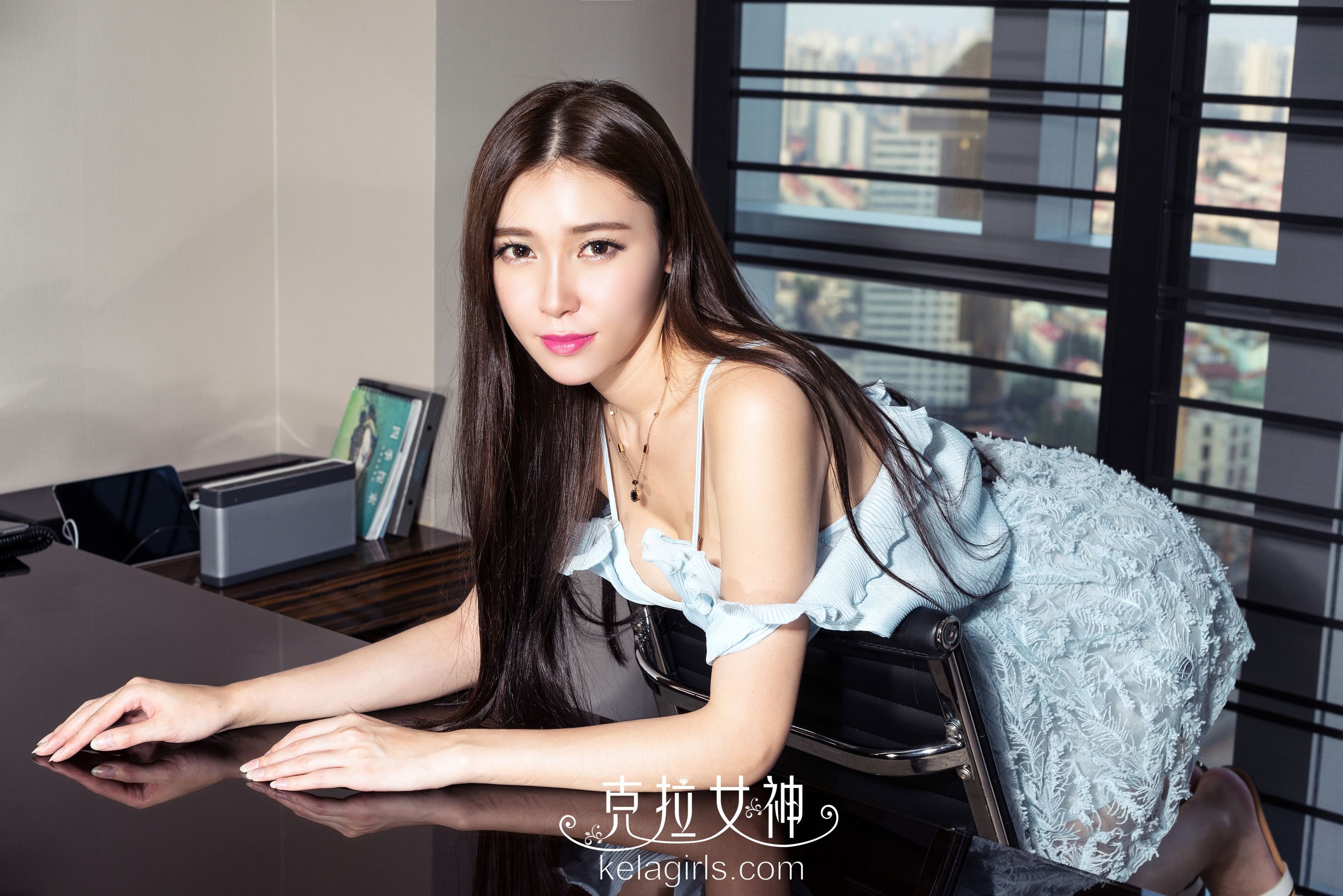 七七《美腿皇后》 [克拉女神]