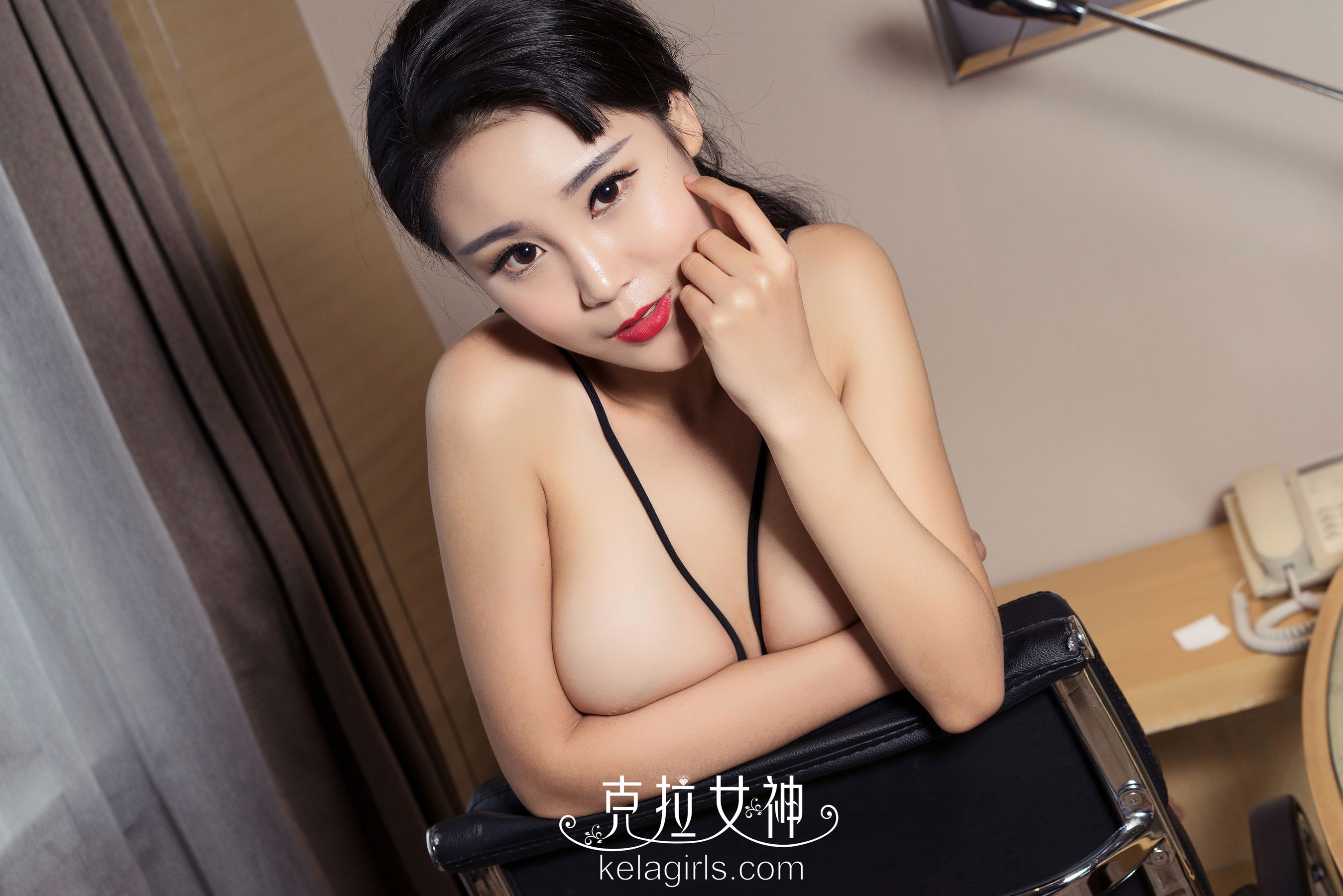 杨柳《迷蒙の幼师》 [克拉女神]