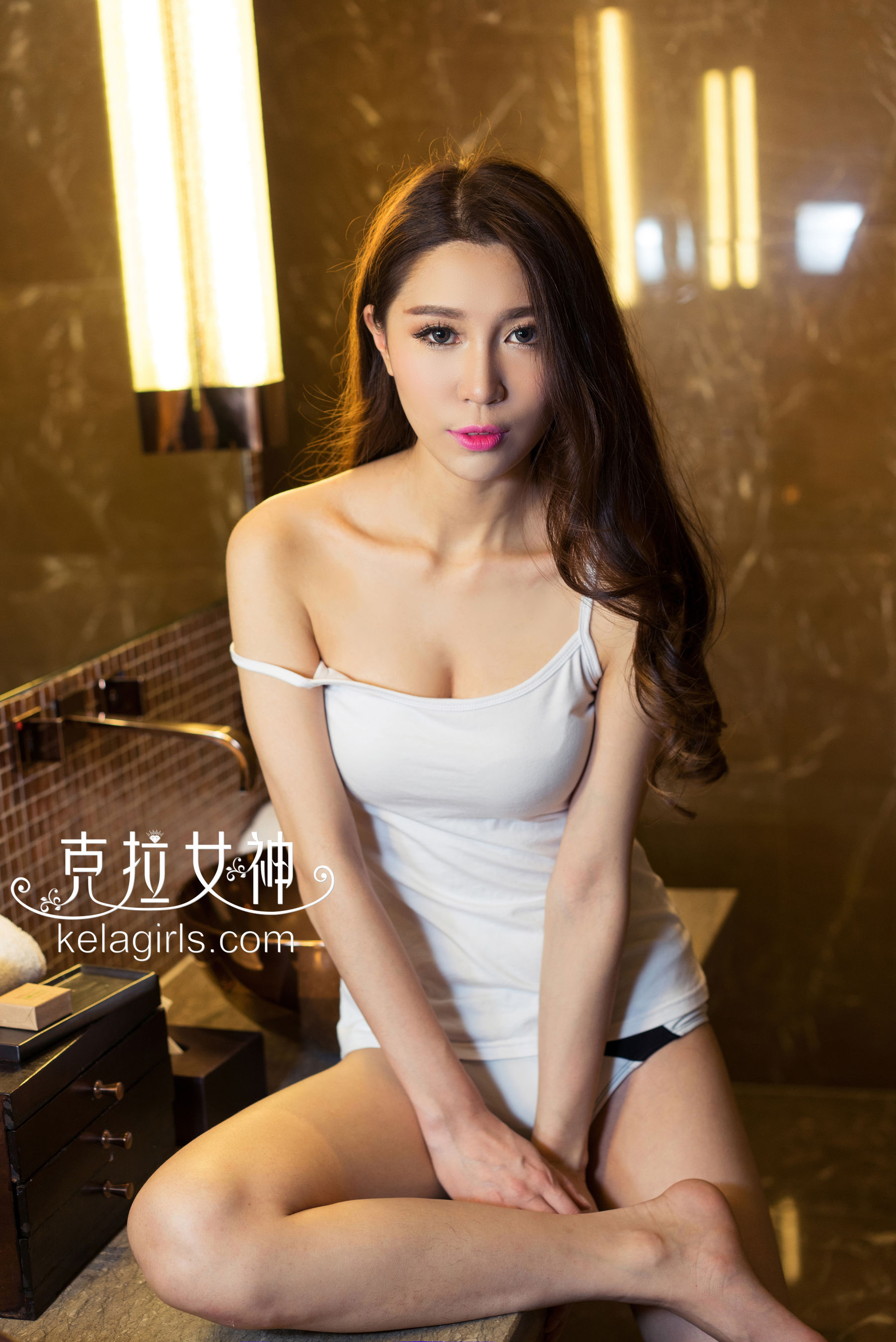 周拉拉《铜碗盛玉足》 [克拉女神]