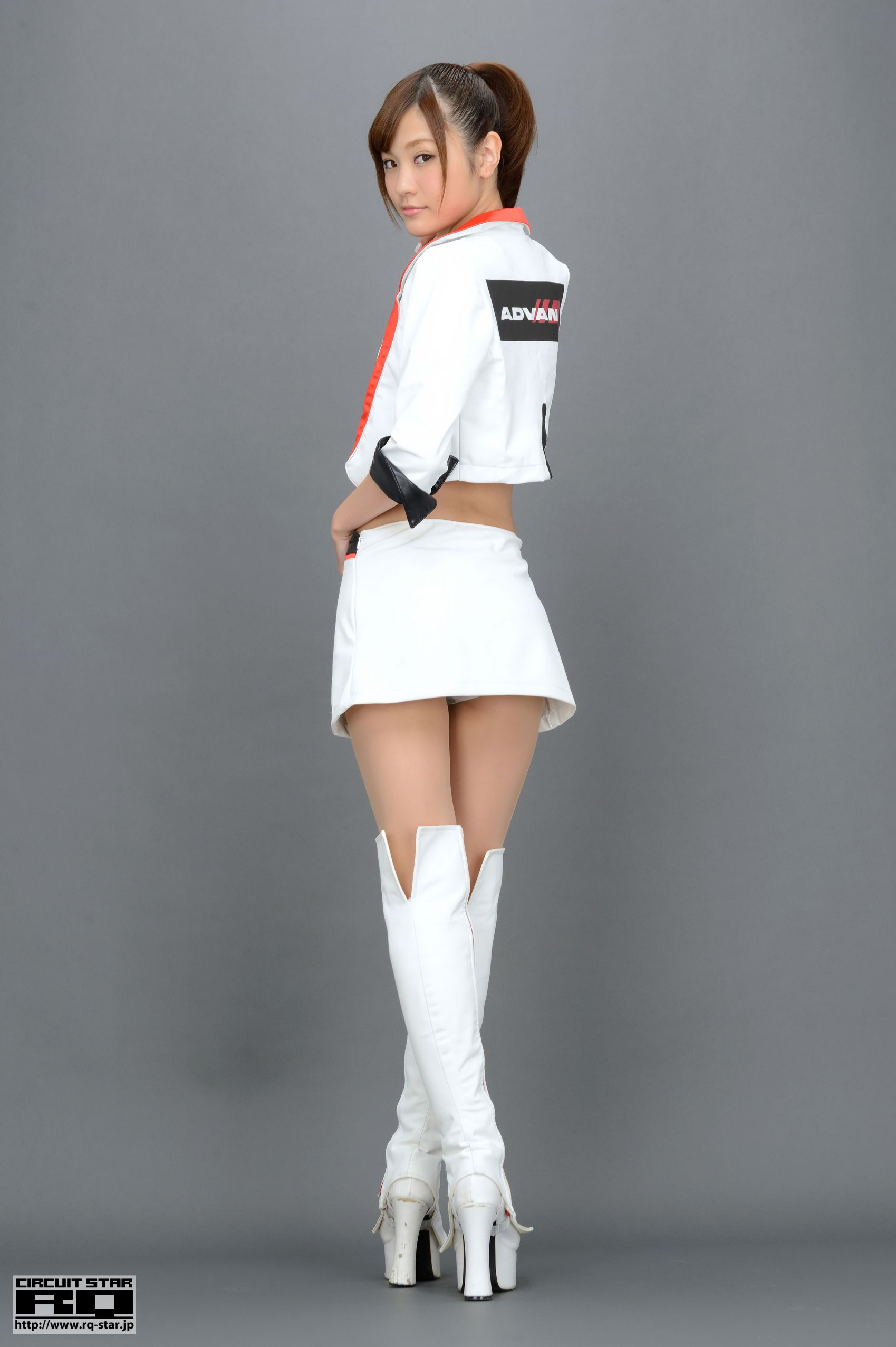 [RQ-STAR] NO.00878 神咲はるか Race Queen 赛车女郎 写真集