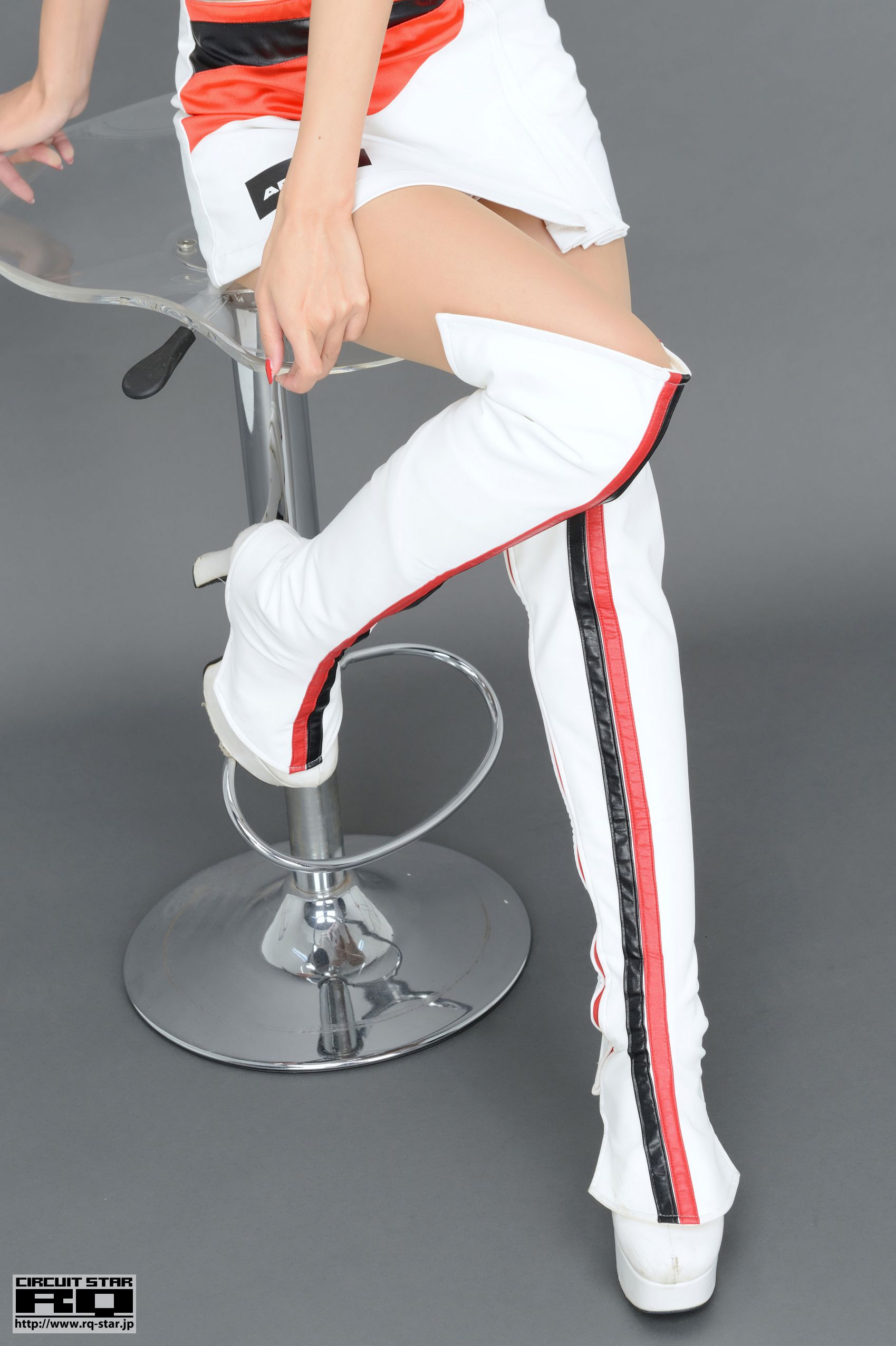 [RQ-STAR] NO.00878 神咲はるか Race Queen 赛车女郎 写真集