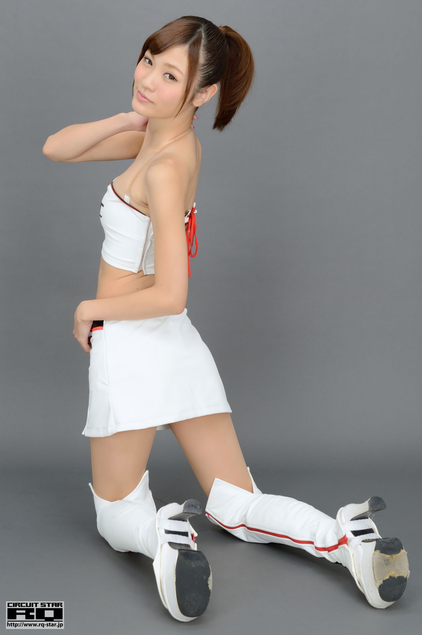 [RQ-STAR] NO.00878 神咲はるか Race Queen 赛车女郎 写真集