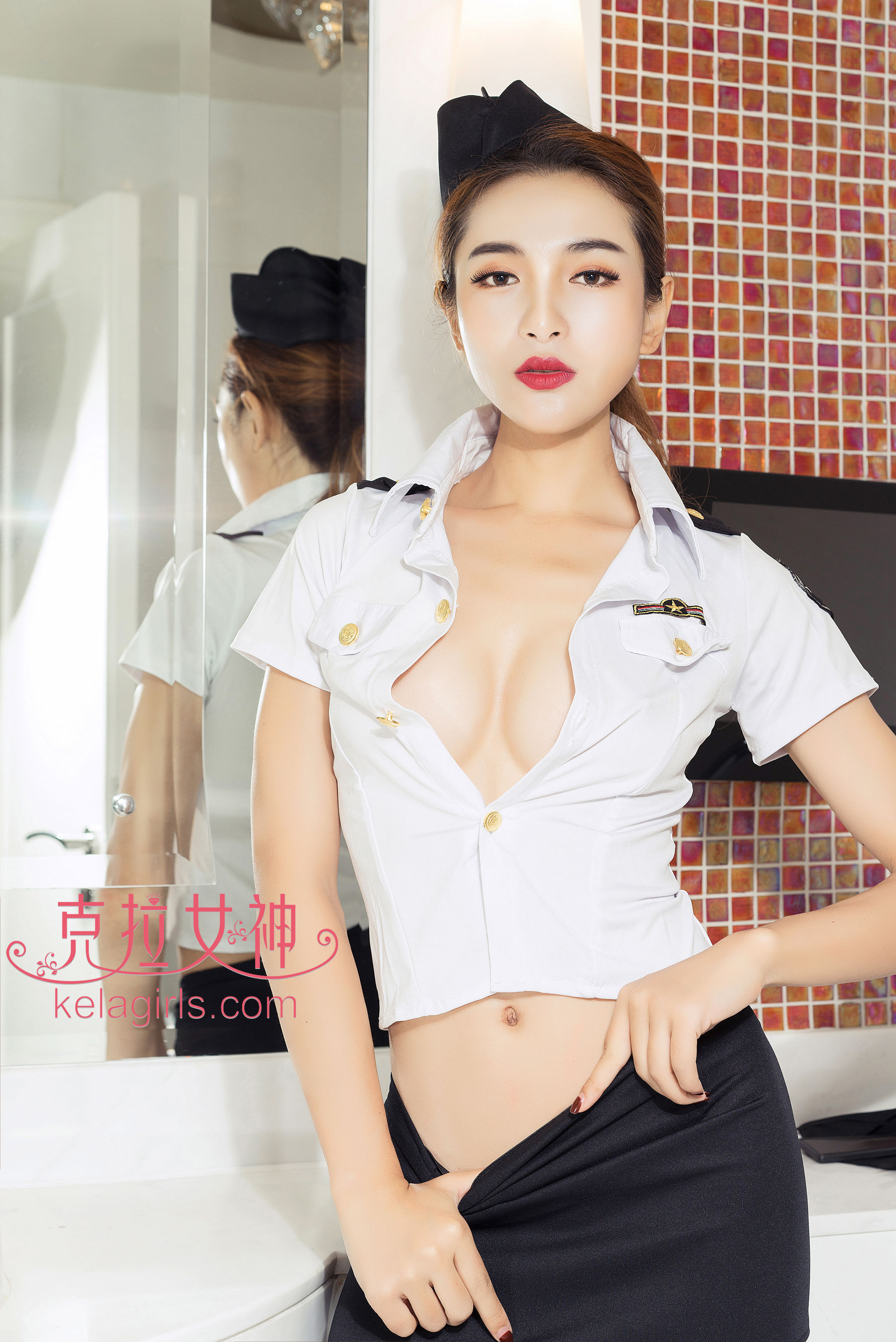 曼琼《不爱红装爱武装》 [克拉女神]