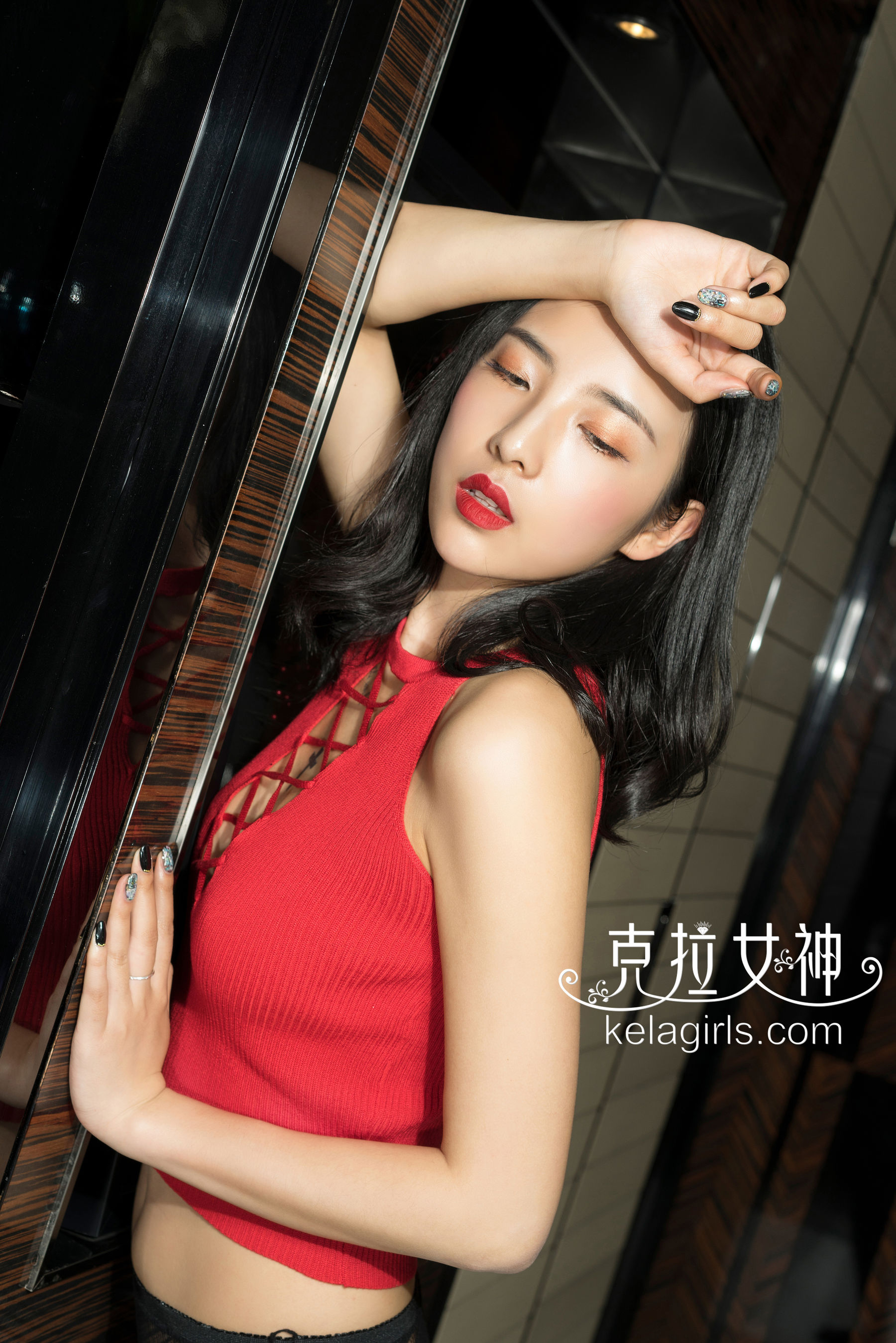 凌雪《缠丝绕网》 [克拉女神]