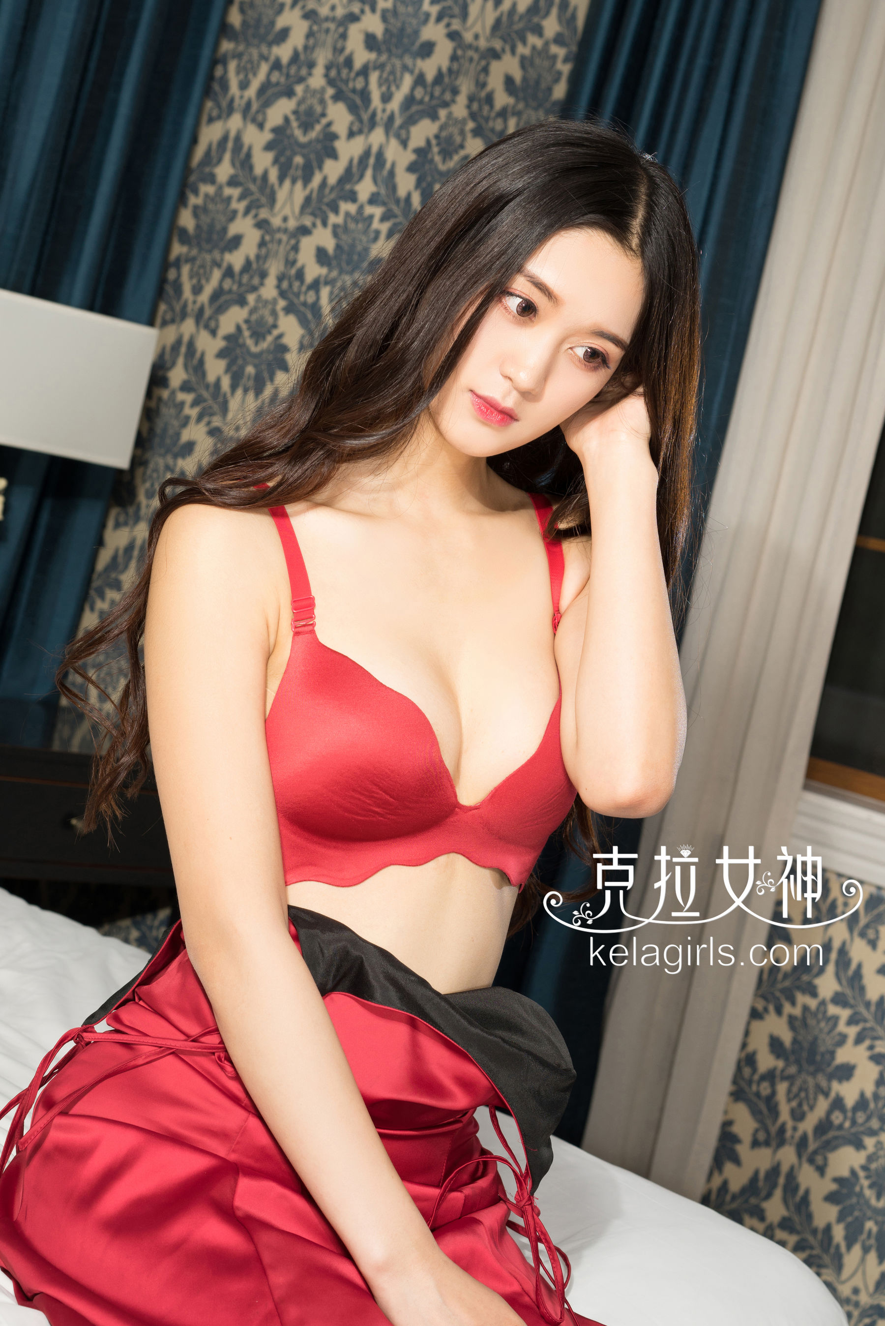 汤怡《睡裙里の欲望》 [克拉女神]