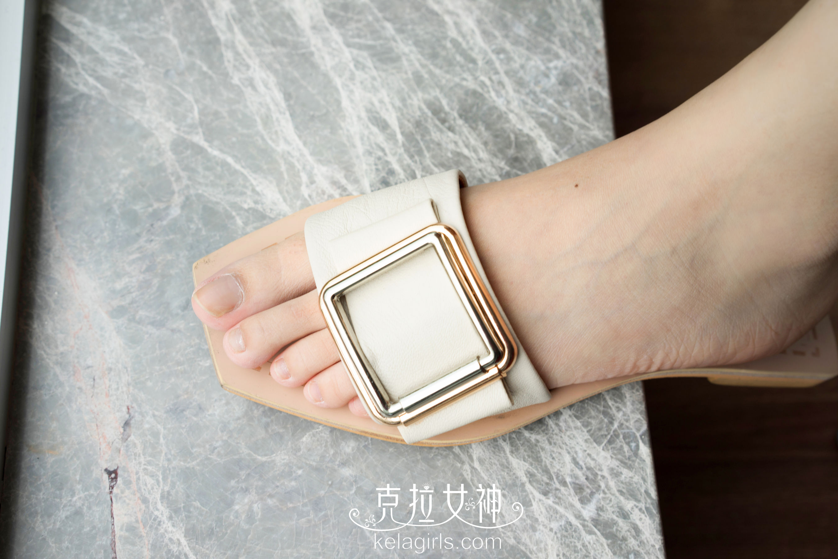 宋智珍《校花美足》 [克拉女神]