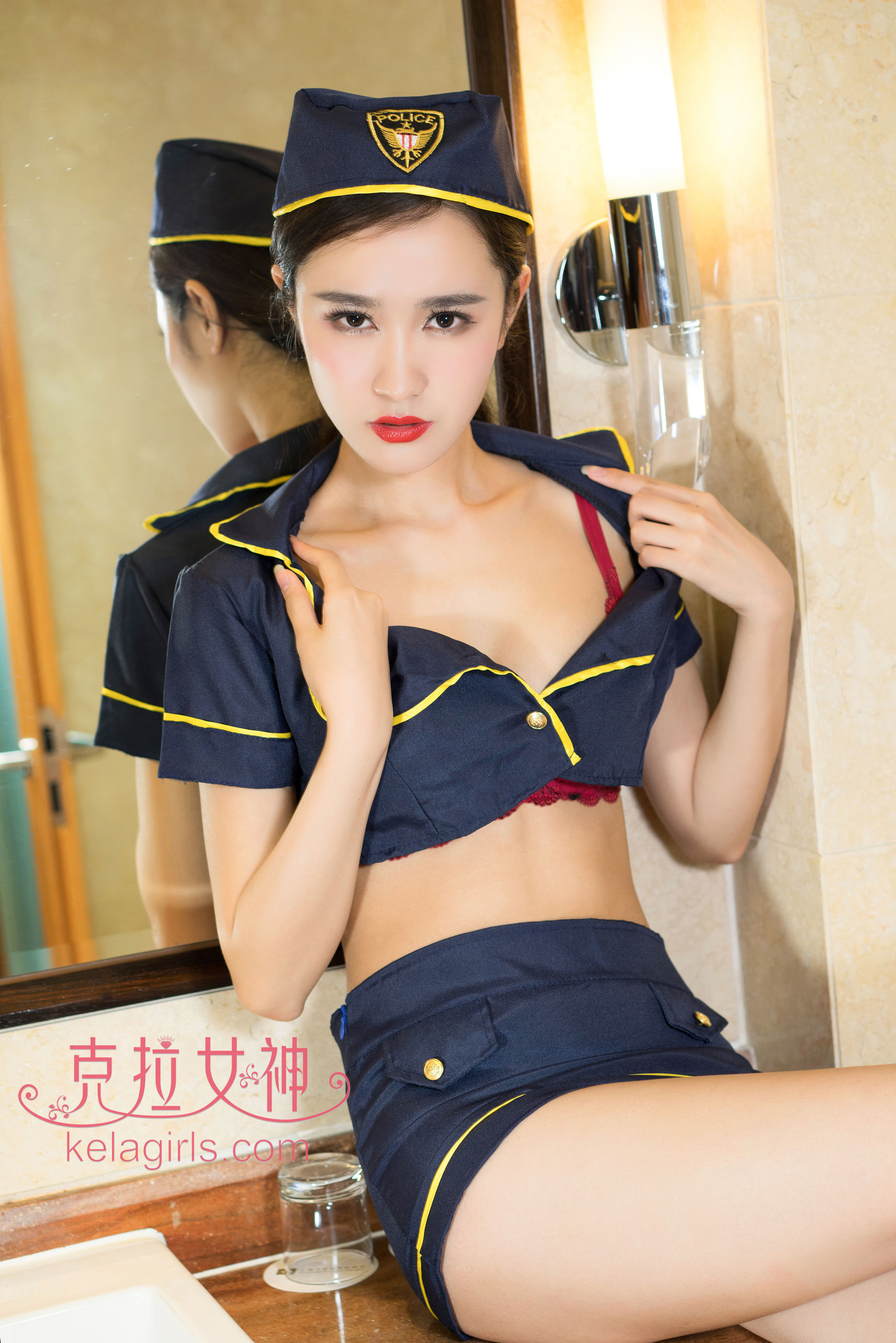 彤萱《空中监狱》 [克拉女神]