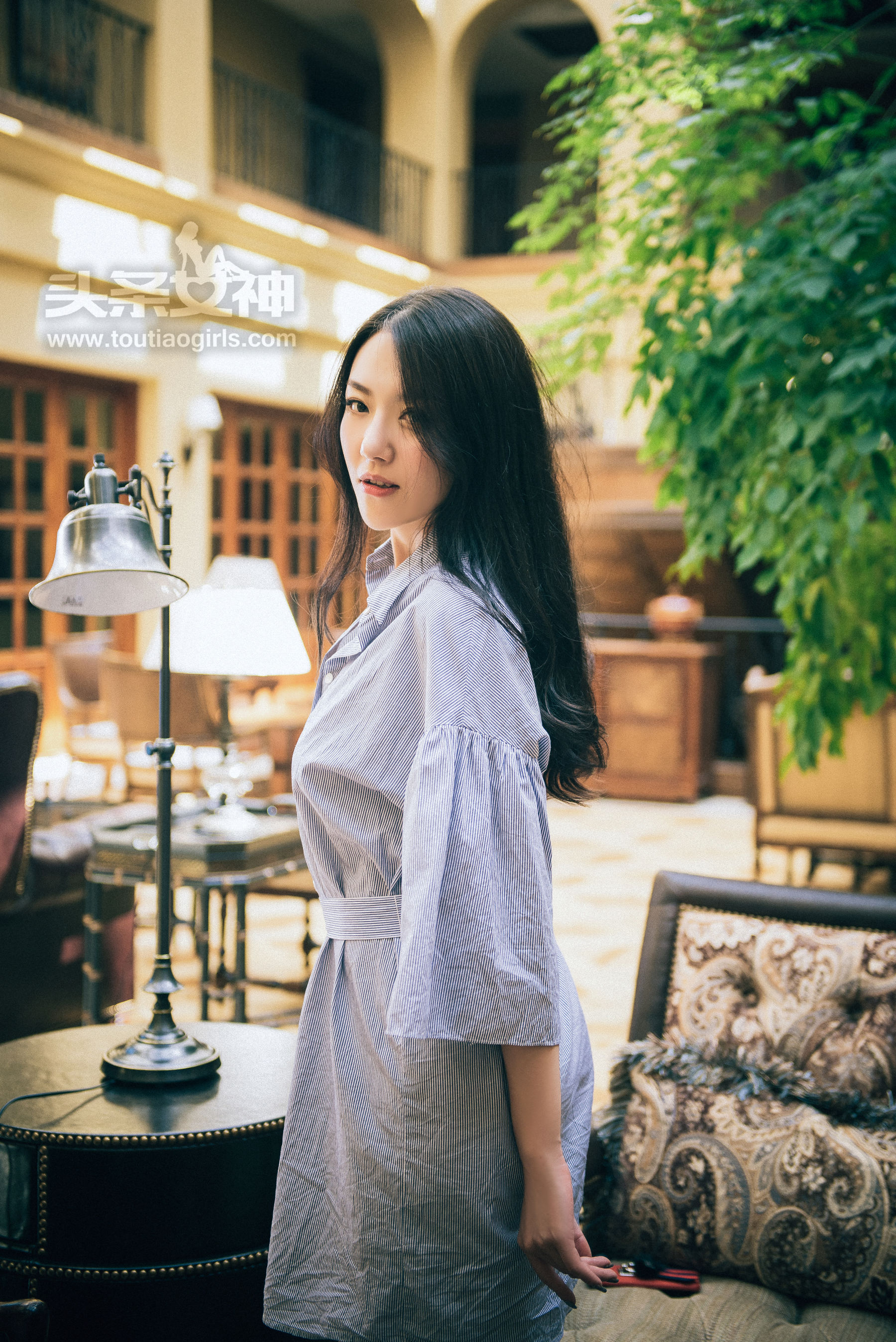 丹丹《爱在深秋》 [头条女神]