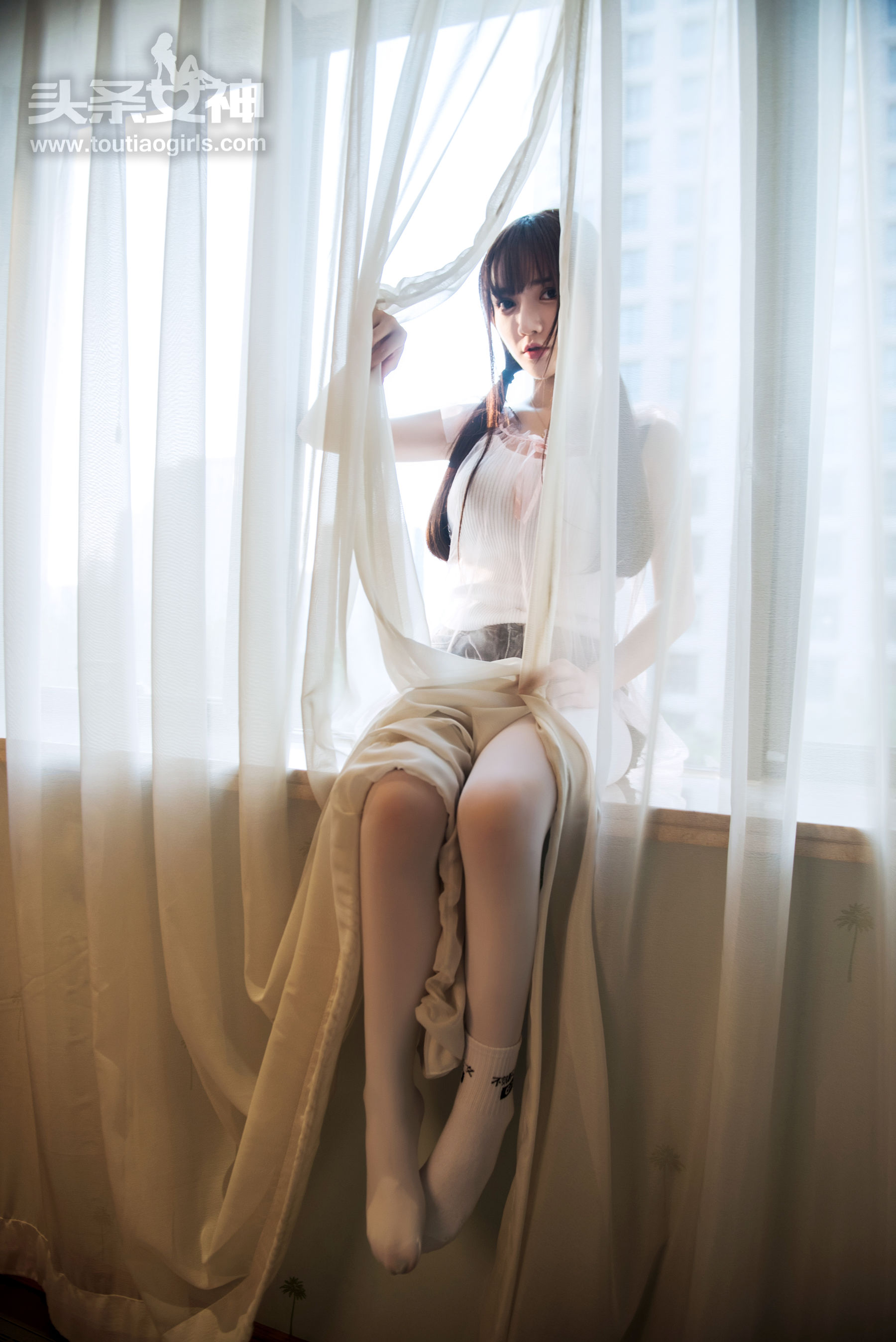 小如镜《白袜子人间物语》 [头条女神]
