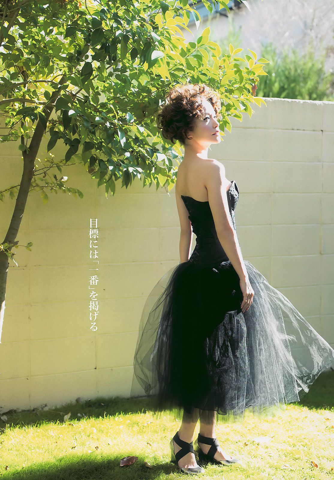 前田敦子 四元奈生美 中泽裕子 にわみきほ 松田まどか かな子 冈本夏生 [Weekly Playboy] 2011年No.03-04 写真杂志