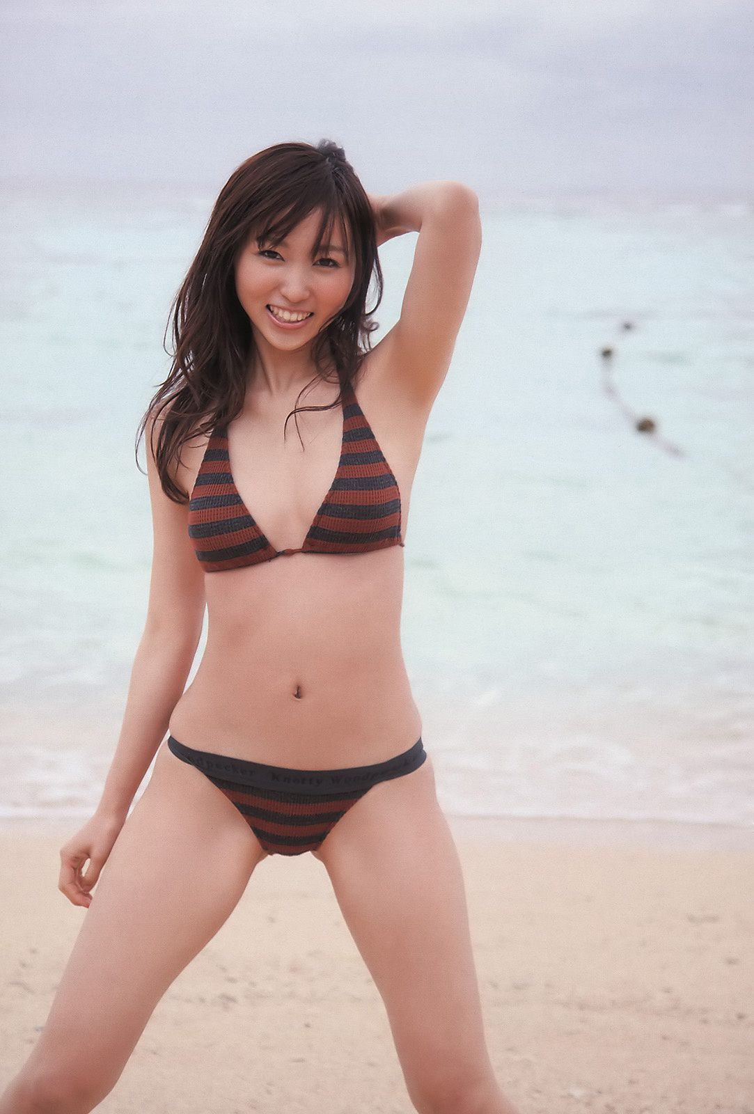 武井咲 竹富圣花 宫岛咲良 夏菜 吉木りさ AKB48 最上ゆき [Weekly Playboy] 2011年No.19-20 写真杂志