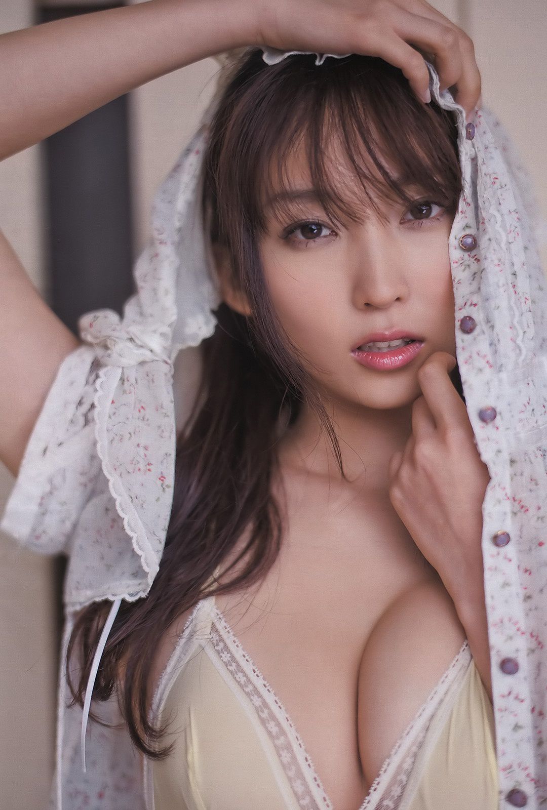 武井咲 竹富圣花 宫岛咲良 夏菜 吉木りさ AKB48 最上ゆき [Weekly Playboy] 2011年No.19-20 写真杂志