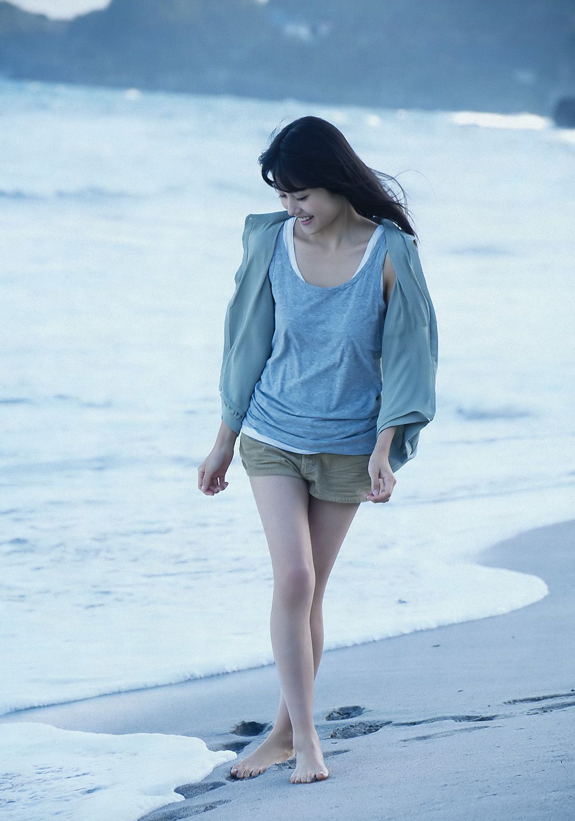 柏木由紀 有村架純 高城亜樹 佐藤さくら 剛力彩芽 倉持明日香 [Weekly Playboy] 2011年No.49 写真杂志