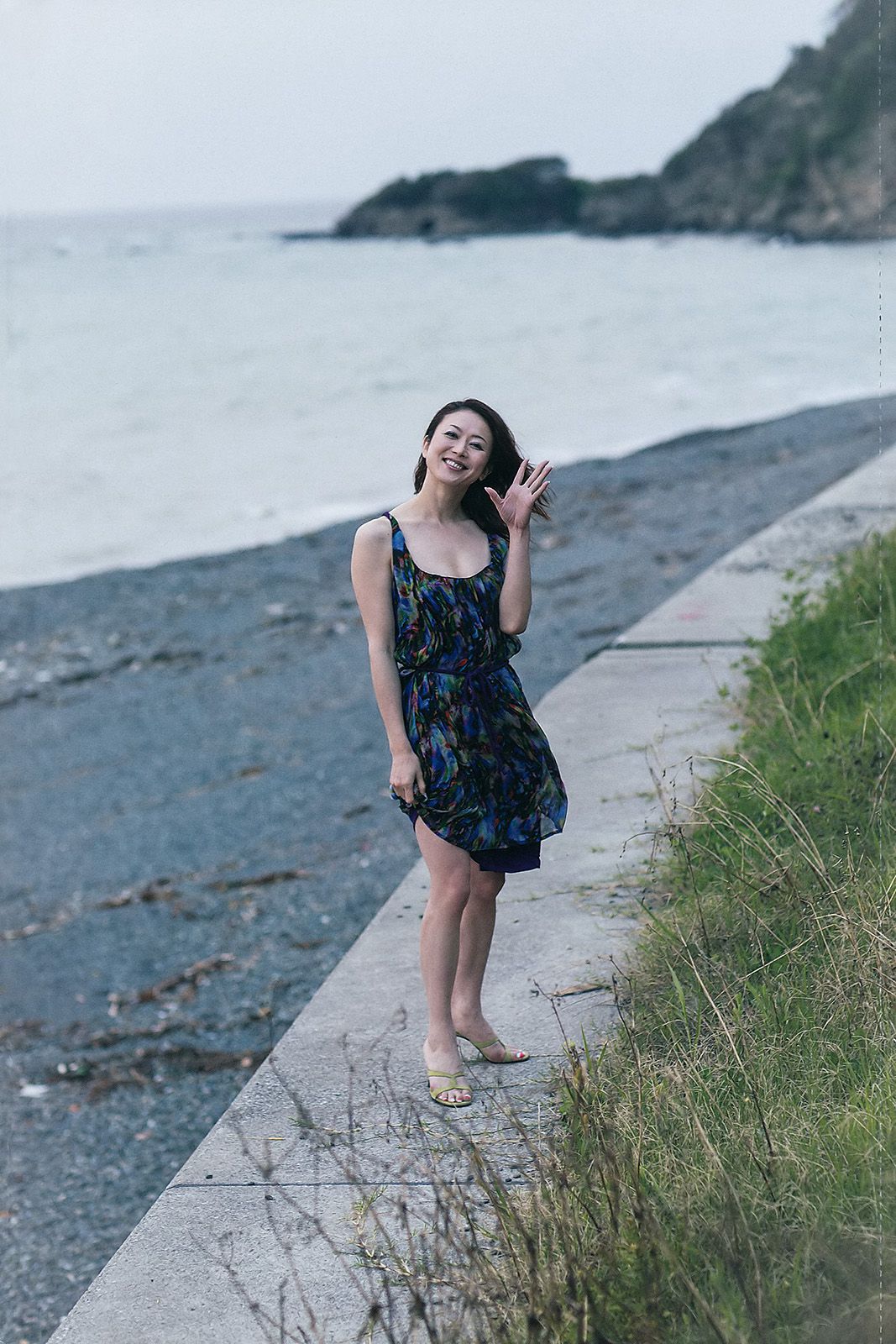 渡辺麻友 美咲アヤカ 奥仲麻琴 橋本愛 紗倉まな 谷岡恵里子 田中雅美 [Weekly Playboy] 2012年No.32 写真杂志