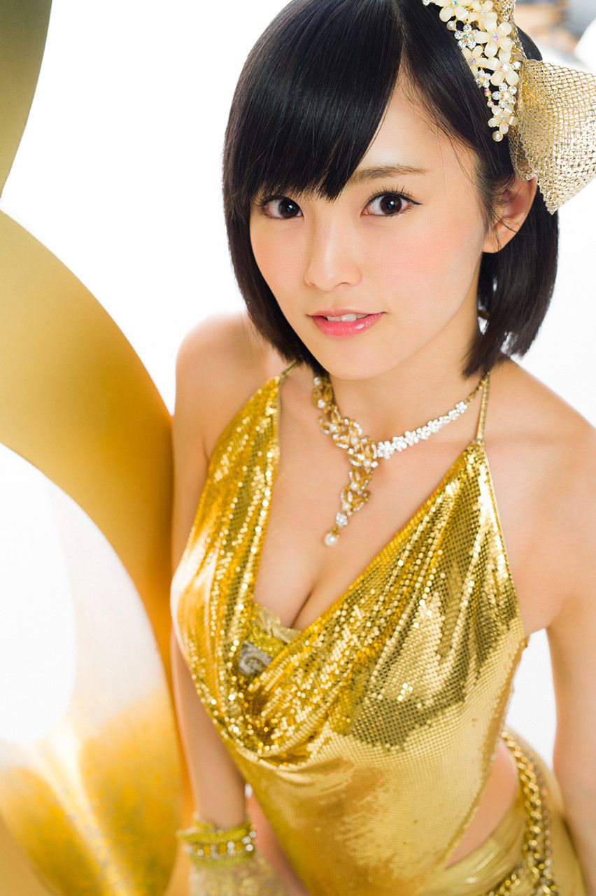 島崎遥香 山本彩 安齋らら 片山萌美 浅田舞 神室舞衣 岸明日香 星名美津紀 小向美奈子 [Weekly Playboy] 2015年No.01-02 写真杂志