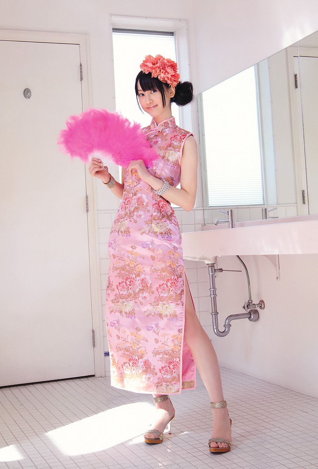 高柳明音 SKE48 藤井シェリー 麻倉憂 神咲詩織 [Young Animal] 2011年No.11 写真杂志