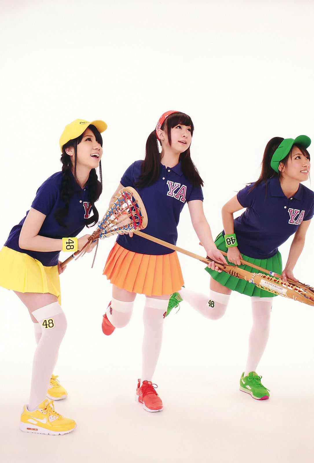 高柳明音 SKE48 藤井シェリー 麻倉憂 神咲詩織 [Young Animal] 2011年No.11 写真杂志