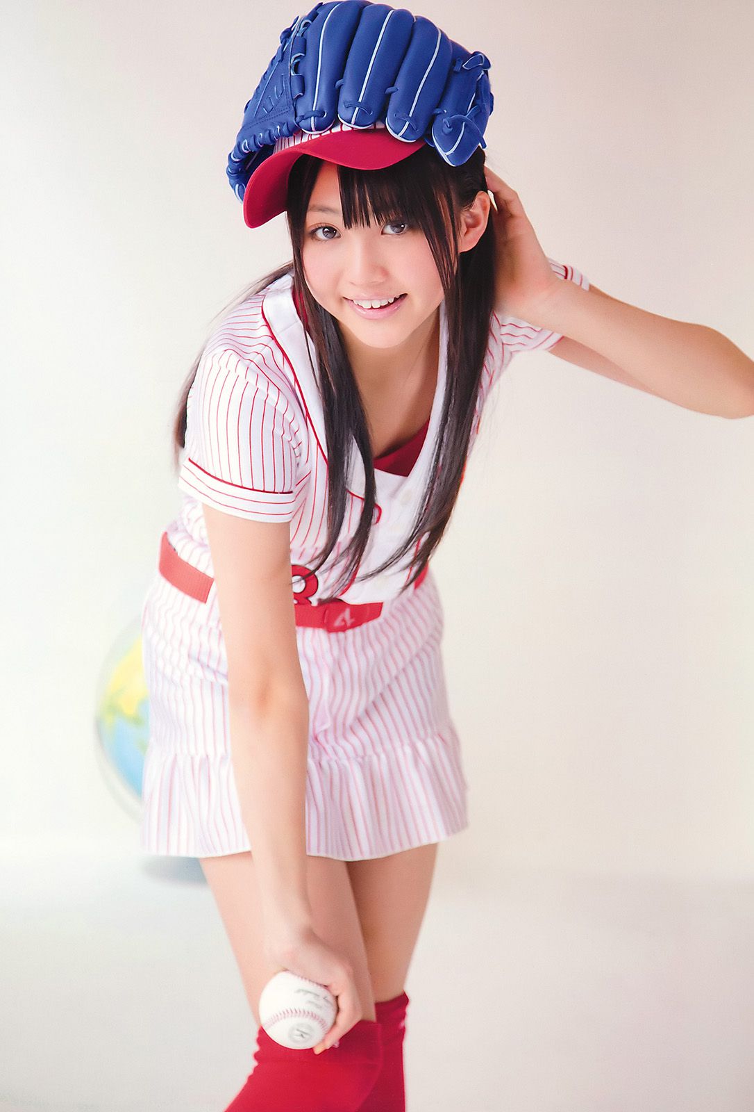 高柳明音 SKE48 藤井シェリー 麻倉憂 神咲詩織 [Young Animal] 2011年No.11 写真杂志