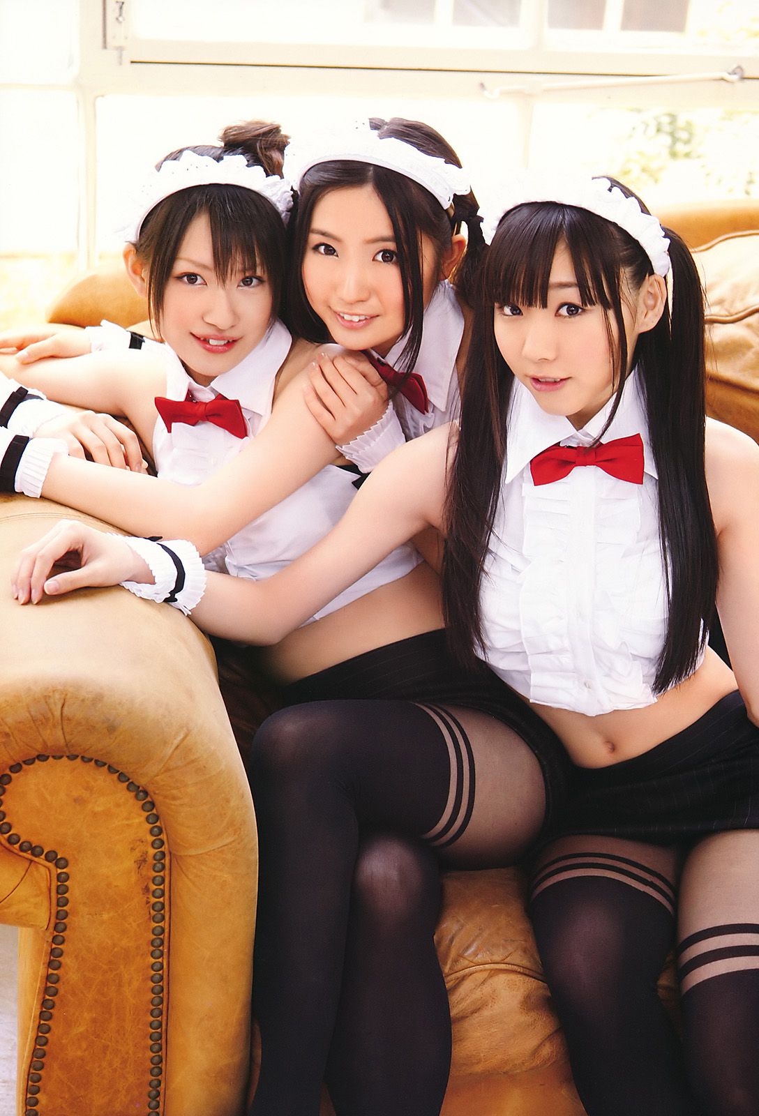 高柳明音 SKE48 藤井シェリー 麻倉憂 神咲詩織 [Young Animal] 2011年No.11 写真杂志