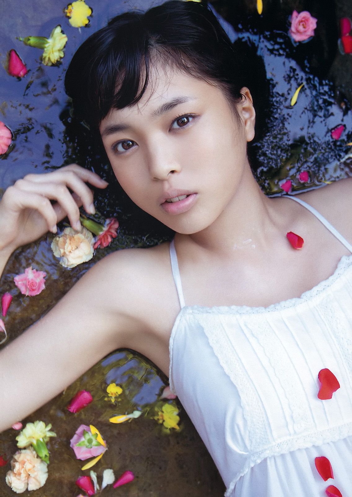 吉木りさ 荒井萌 小仓奈奈 [Young Animal] 2012年No.06 写真杂志
