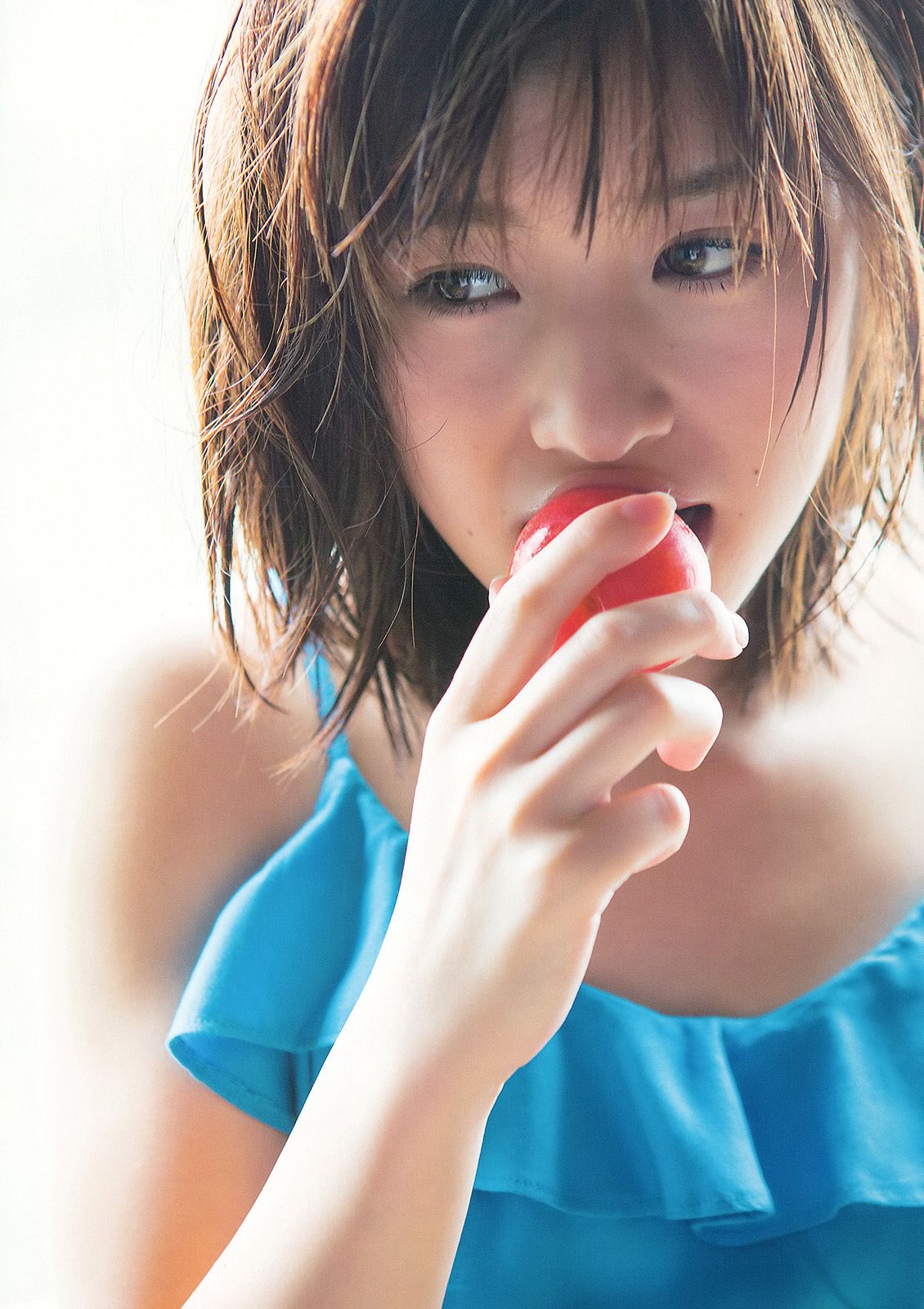 松井珠理奈 佐藤聖羅 竹内舞 山中知恵 仙石みなみ 粕谷奈美 [Young Animal] 2013年No.23 写真杂志