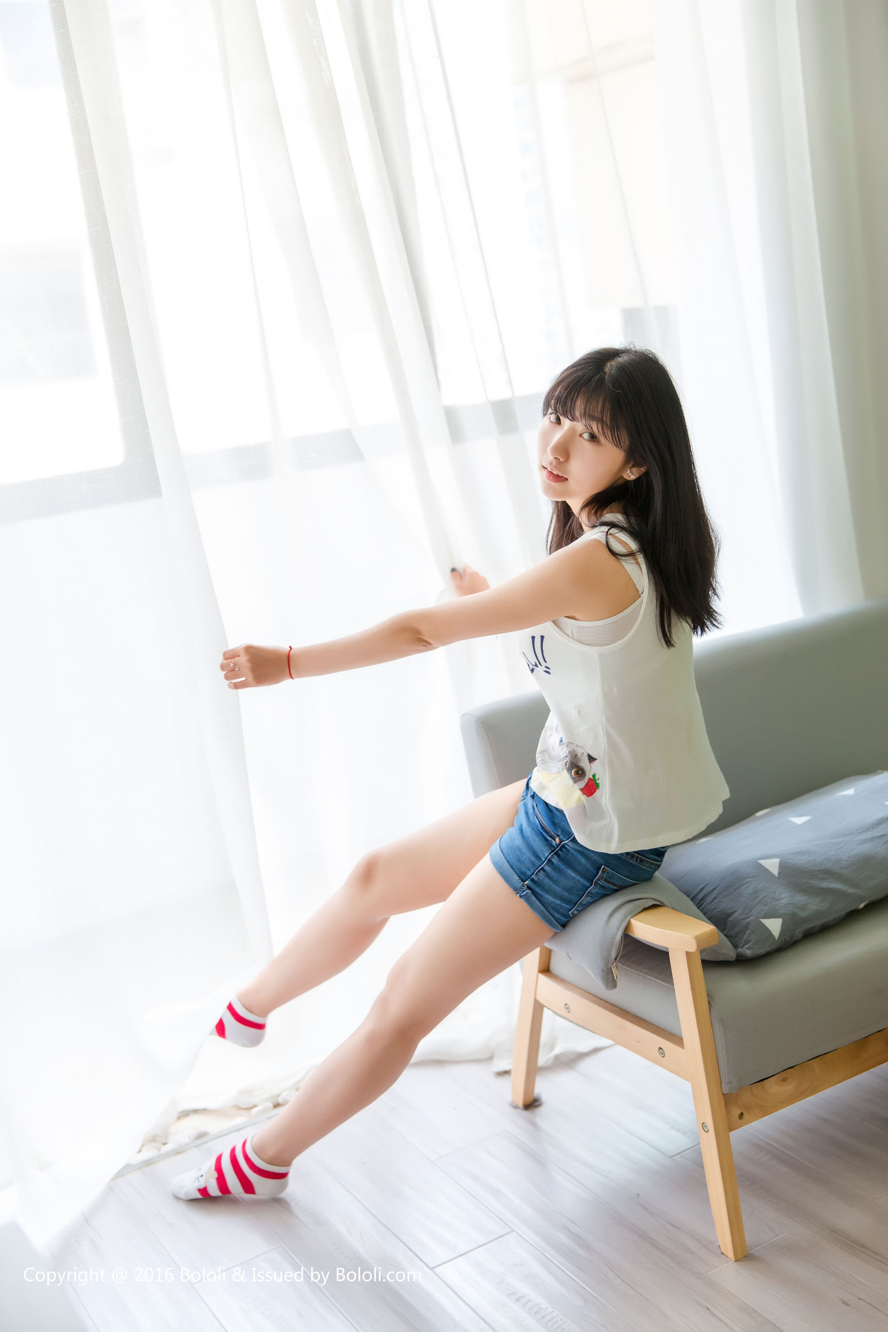 周闻《遐想少女球球的空间》 [Kimoe激萌文化] KIM001