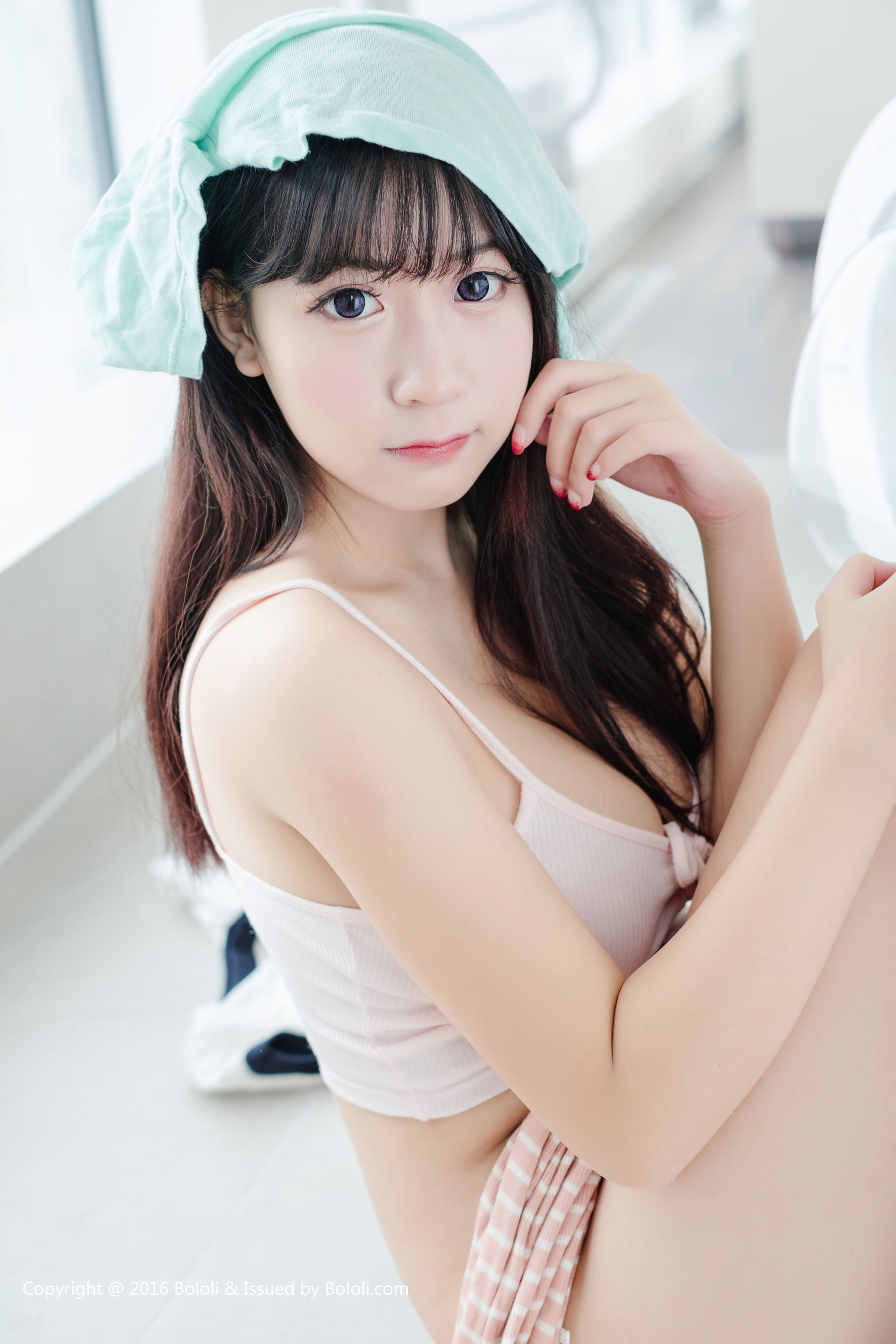 猫九酱sakura《童颜巨乳小猫九 洗衣房俏皮诱惑》 [Bololi波萝社] BOL.005