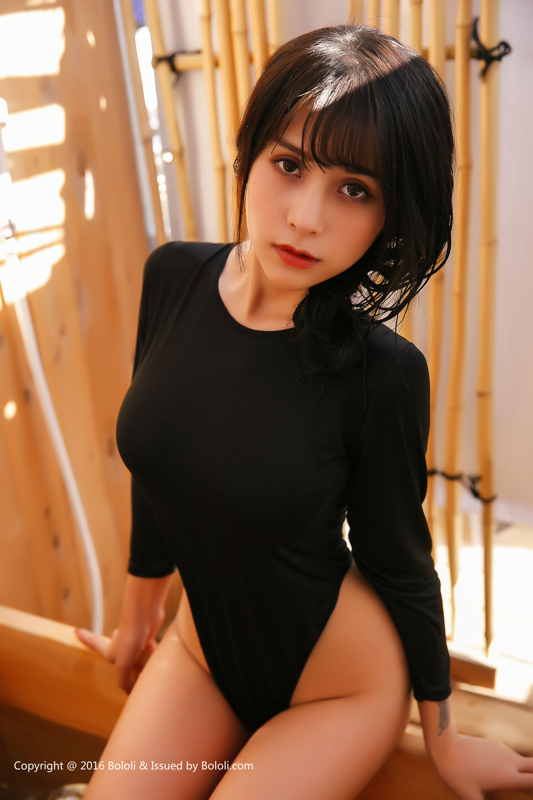 夏美酱《蕾丝睡衣+死库水湿身》 [Bololi波萝社] BOL.015