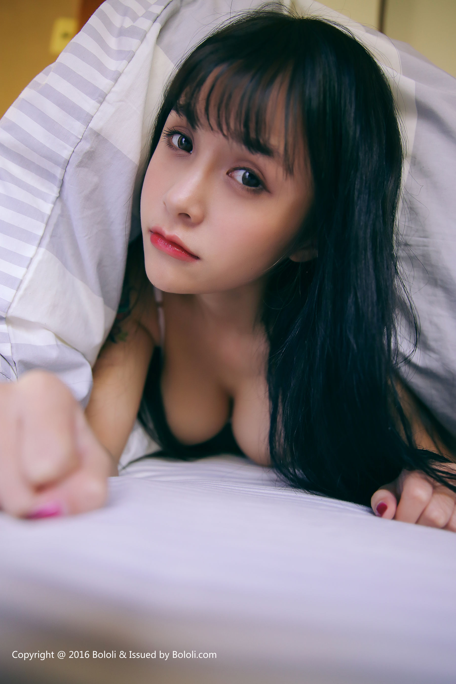 夏美酱《蕾丝睡衣+死库水湿身》 [Bololi波萝社] BOL.015