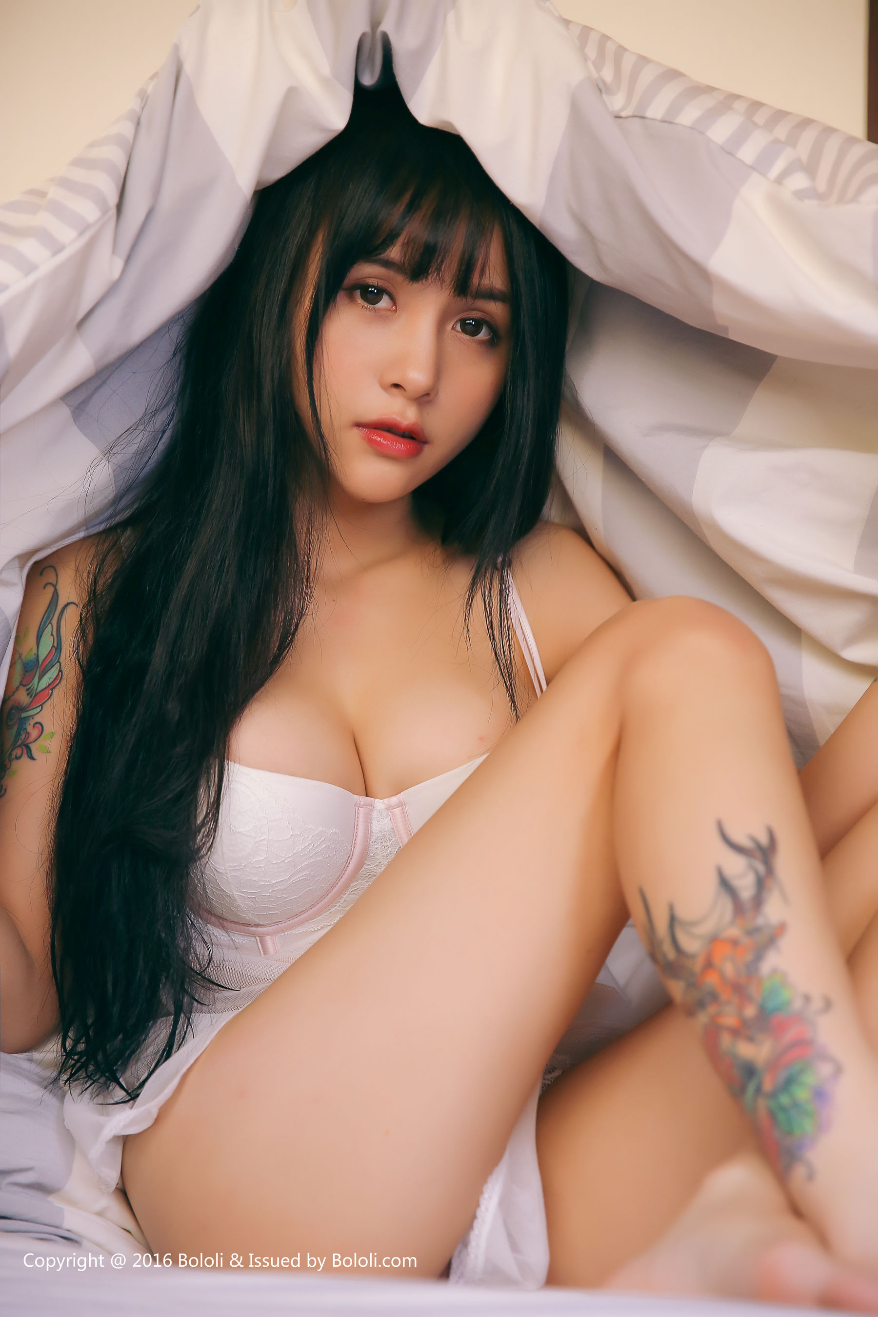 夏美酱《蕾丝睡衣+死库水湿身》 [Bololi波萝社] BOL.015