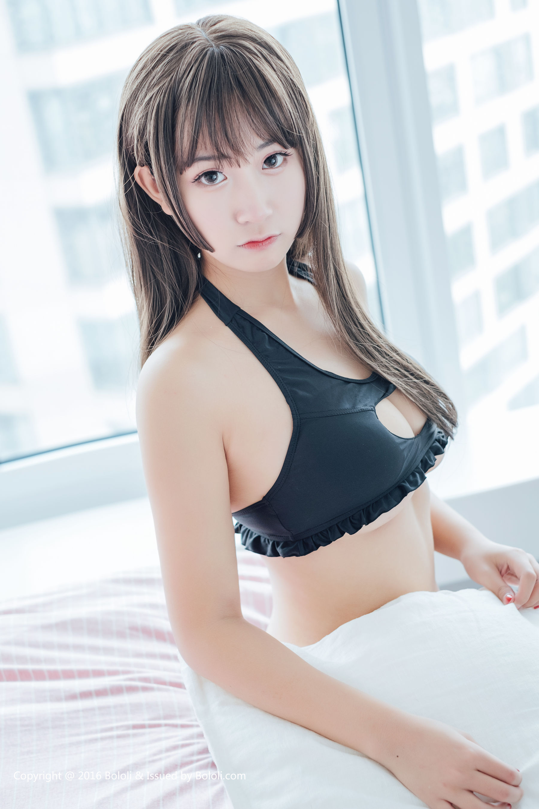 猫九酱《桃心开胸背心诱惑系列》 [Bololi波萝社] BOL.020