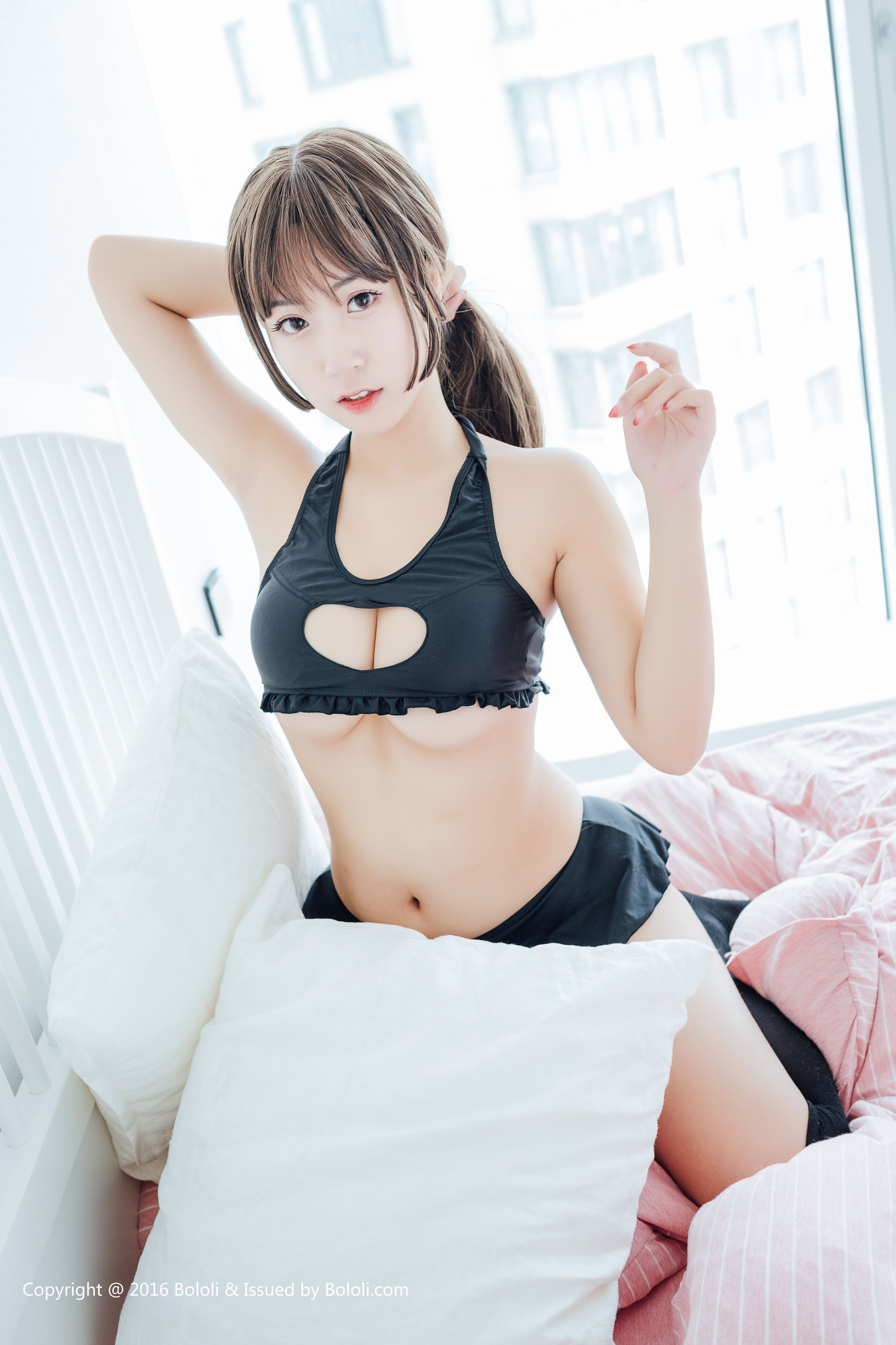 猫九酱《桃心开胸背心诱惑系列》 [Bololi波萝社] BOL.020