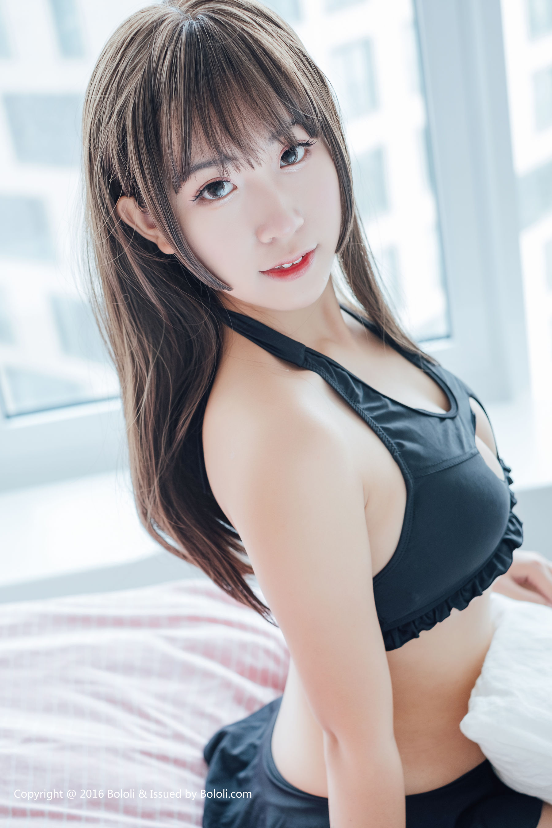 猫九酱《桃心开胸背心诱惑系列》 [Bololi波萝社] BOL.020