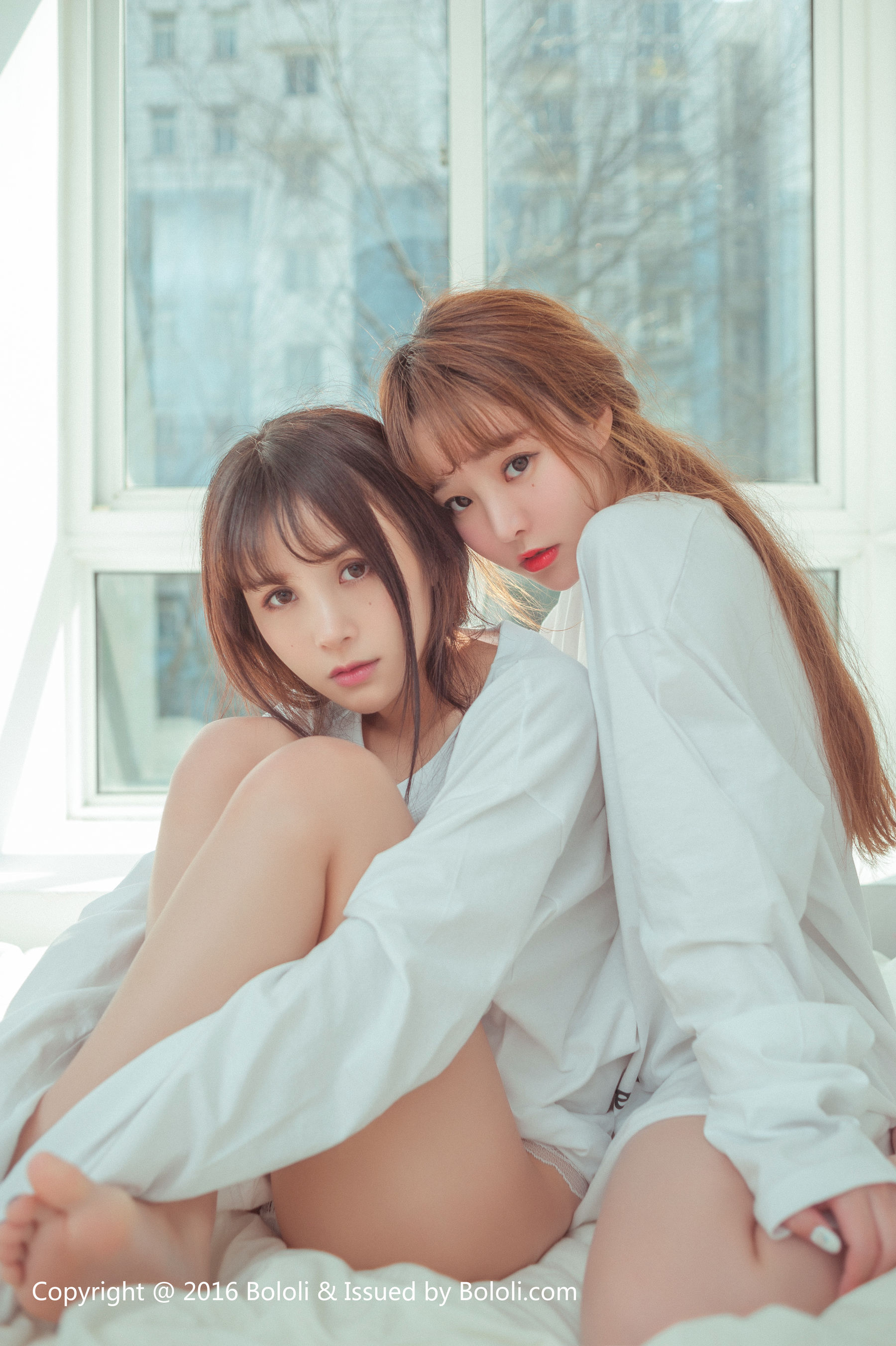 柳侑绮、夏美酱《我和老板的日常》 [Bololi波萝社] BOL.042