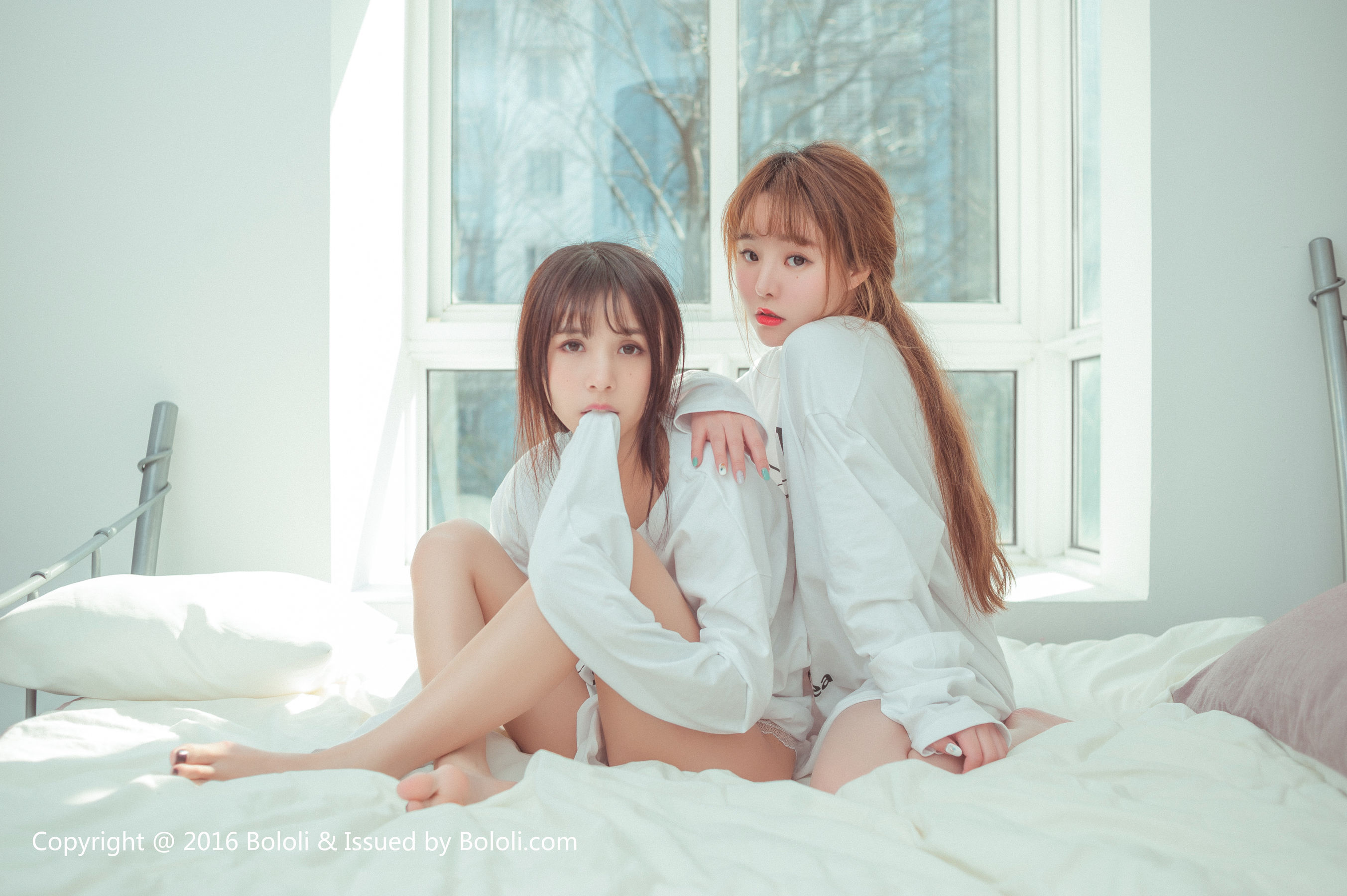 柳侑绮、夏美酱《我和老板的日常》 [Bololi波萝社] BOL.042