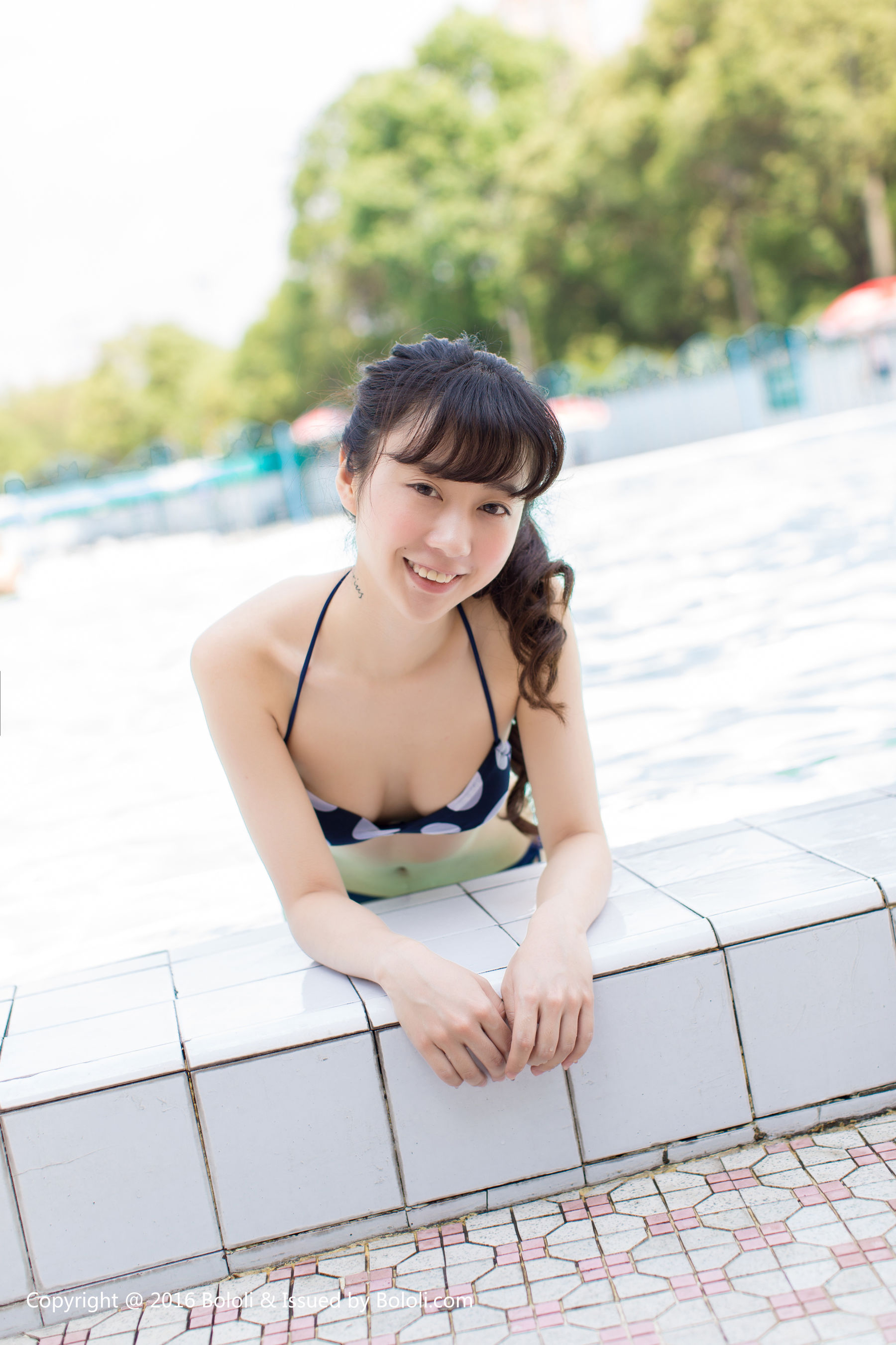 SUKI《清纯少女戏水》 [Bololi波萝社] BOL.092