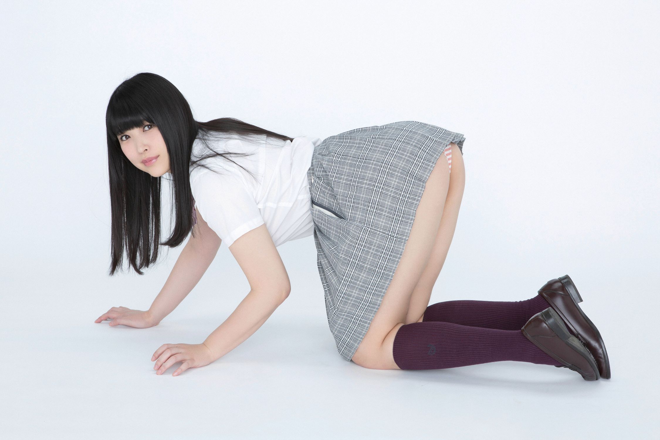 Yuki Nakano 中野由贵 [YS Web] Vol.754