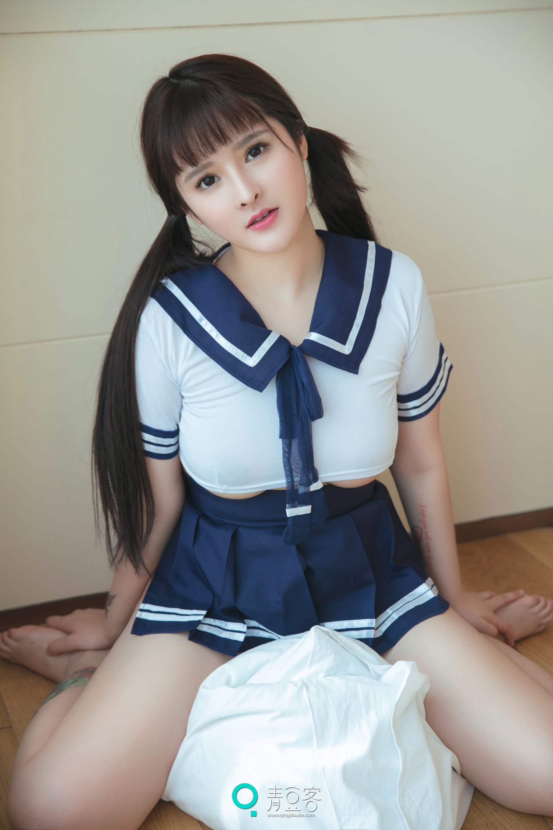 杨漫妮《性感大胸少女》 [青豆客]